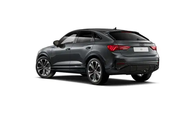 Audi Q3 view 12