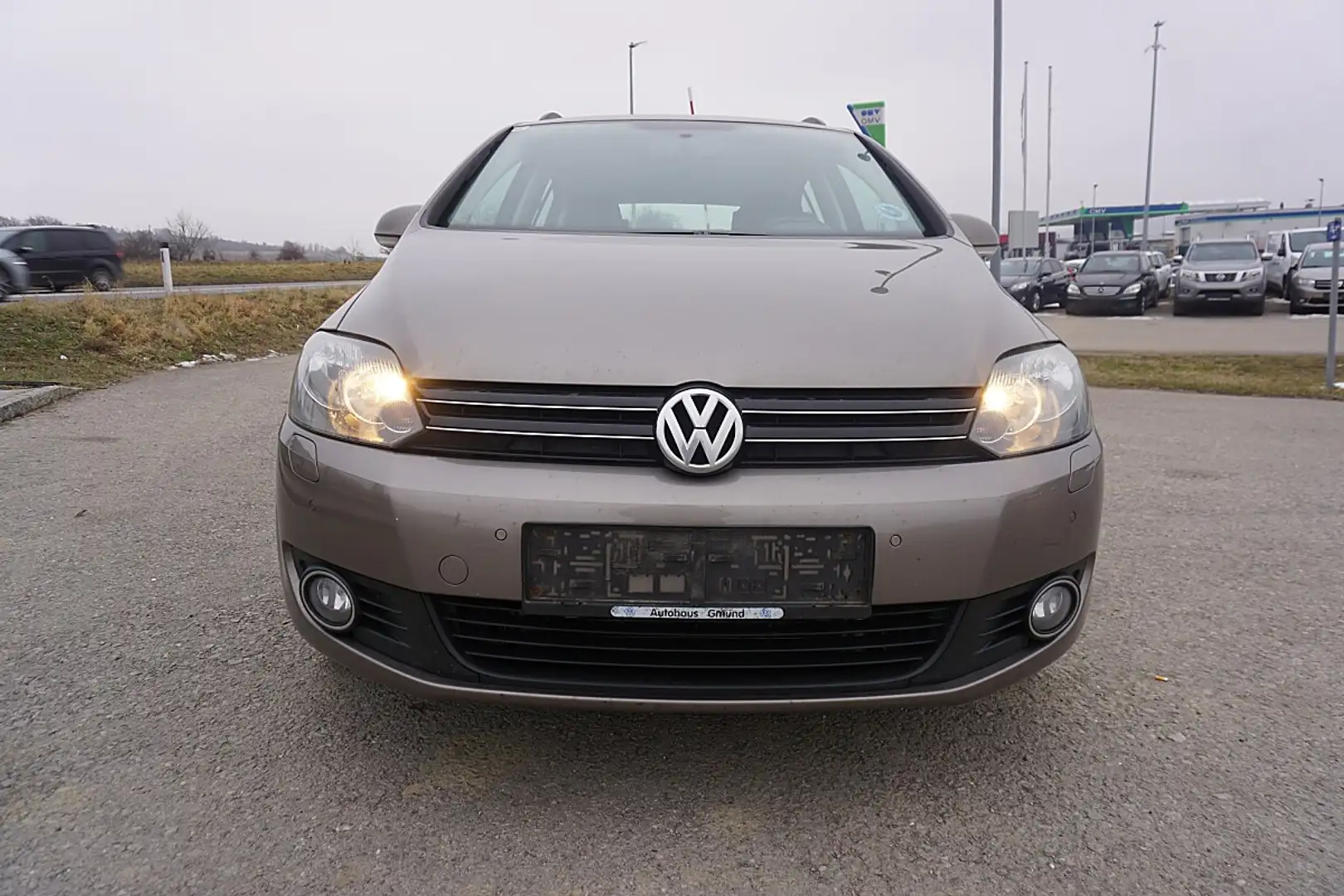 Volkswagen Golf Plus Rabbit 2012 BMT 1,6 TDI DPF DSG Braun - 1