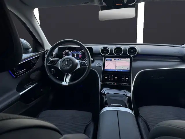 Mercedes-Benz C-Class view 12