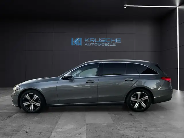 Mercedes-Benz C-Class view 2