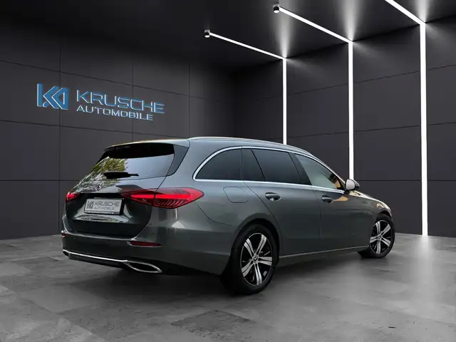 Mercedes-Benz C-Class view 5
