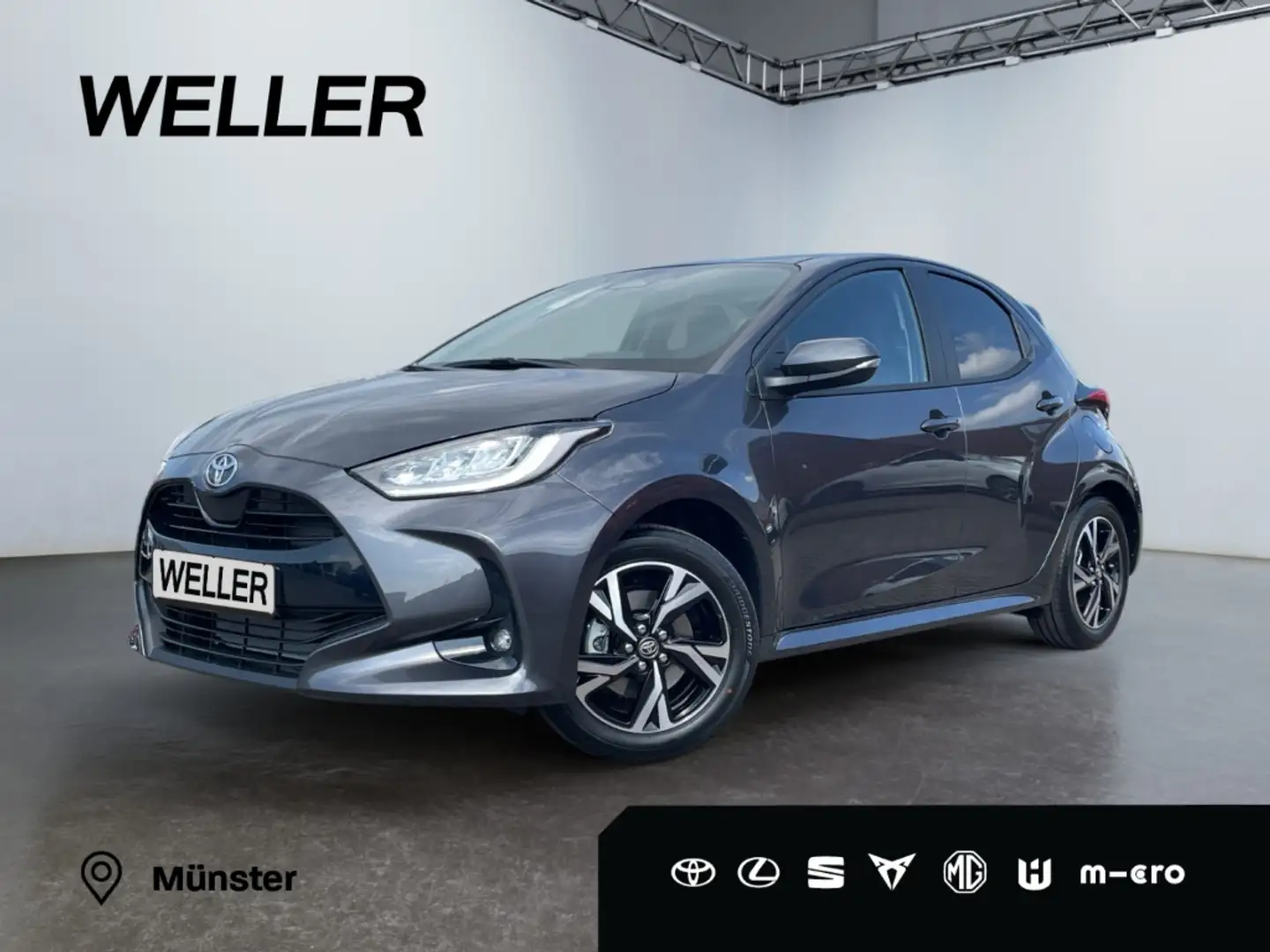 Toyota Yaris Hybrid 1,5 l 116 PS CVT, 5-türig Teamplayer Grau - 1