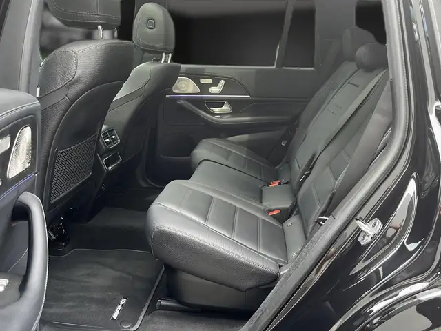 Mercedes-Benz GLS view 13