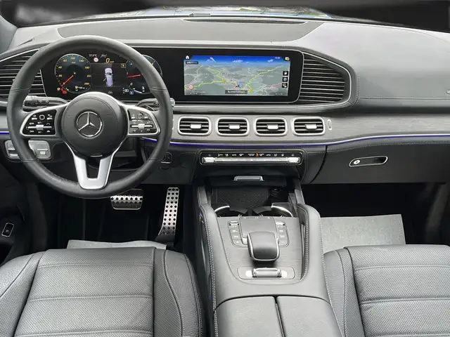 Mercedes-Benz GLS view 10