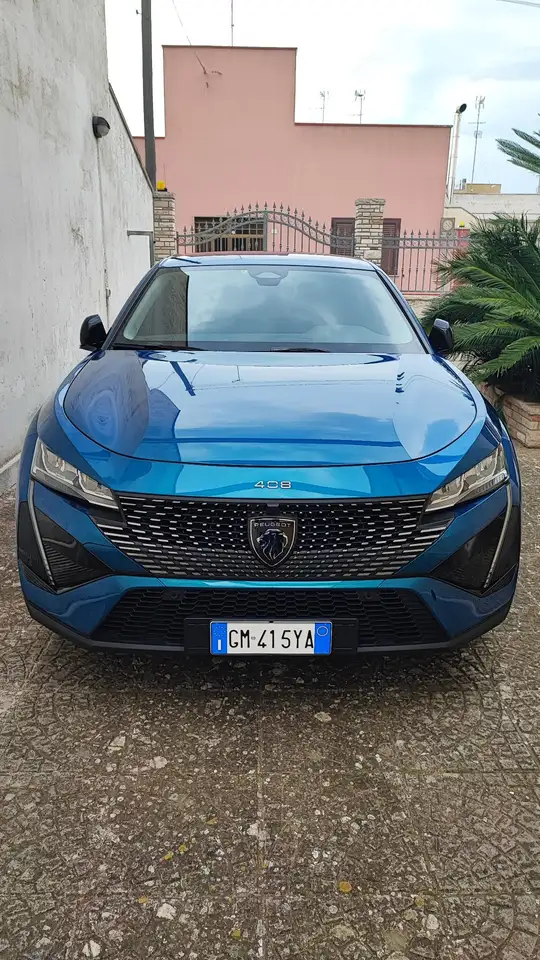 Peugeot 408