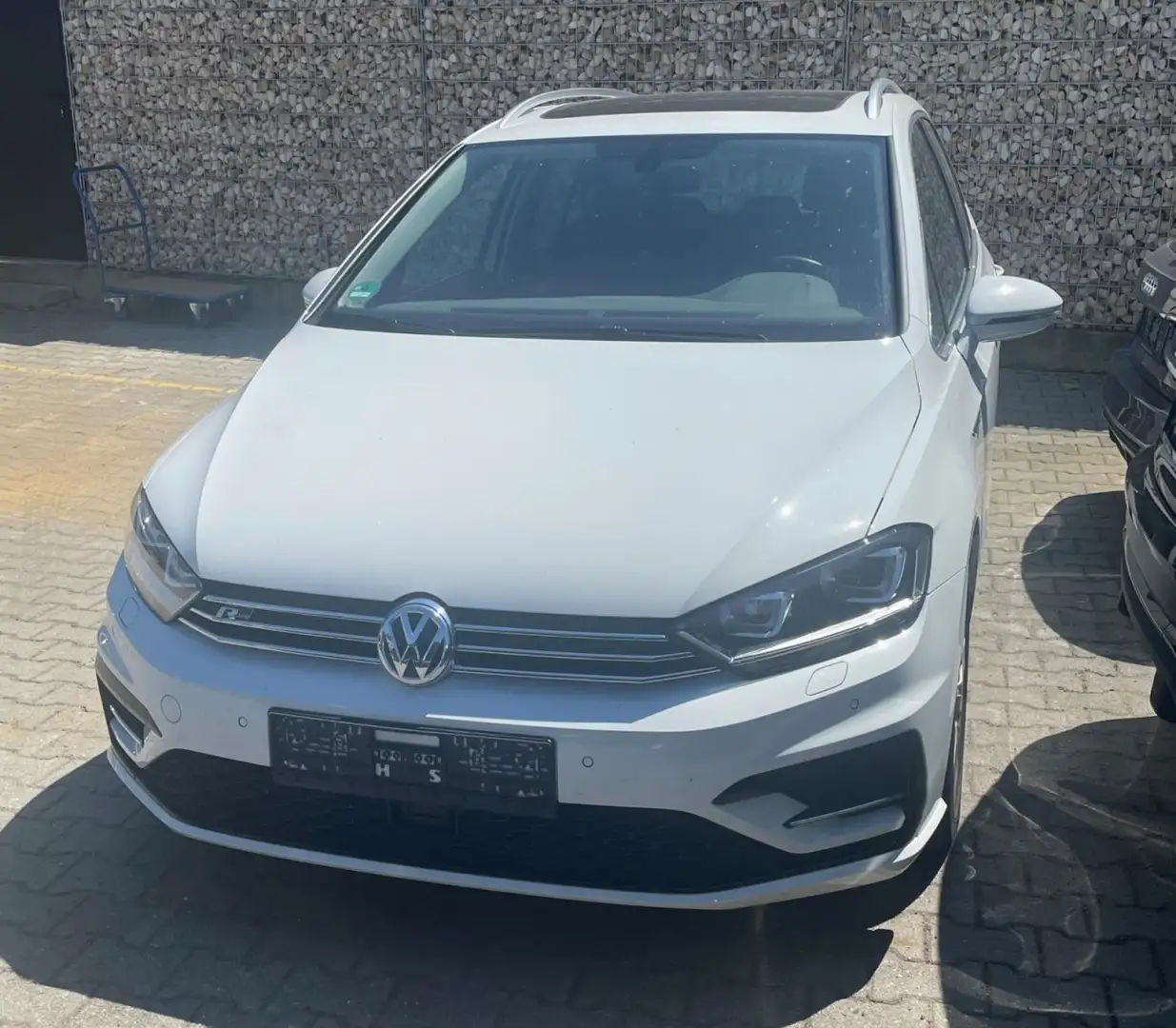 Volkswagen Sportsvan R-line 1.4l TSI 110kW DSG Xenon Navi Weiß - 1
