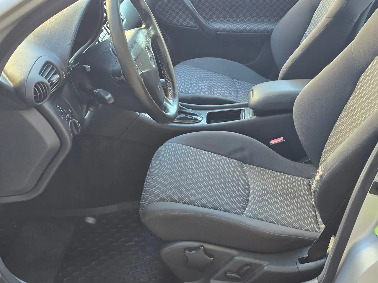 Mercedes-Benz C 220 Elegance CDI Top – Bild 9