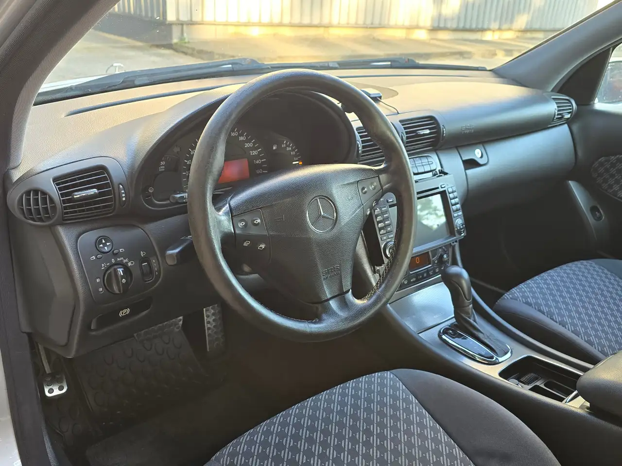Mercedes-Benz C 220 Elegance CDI Top – Bild 12