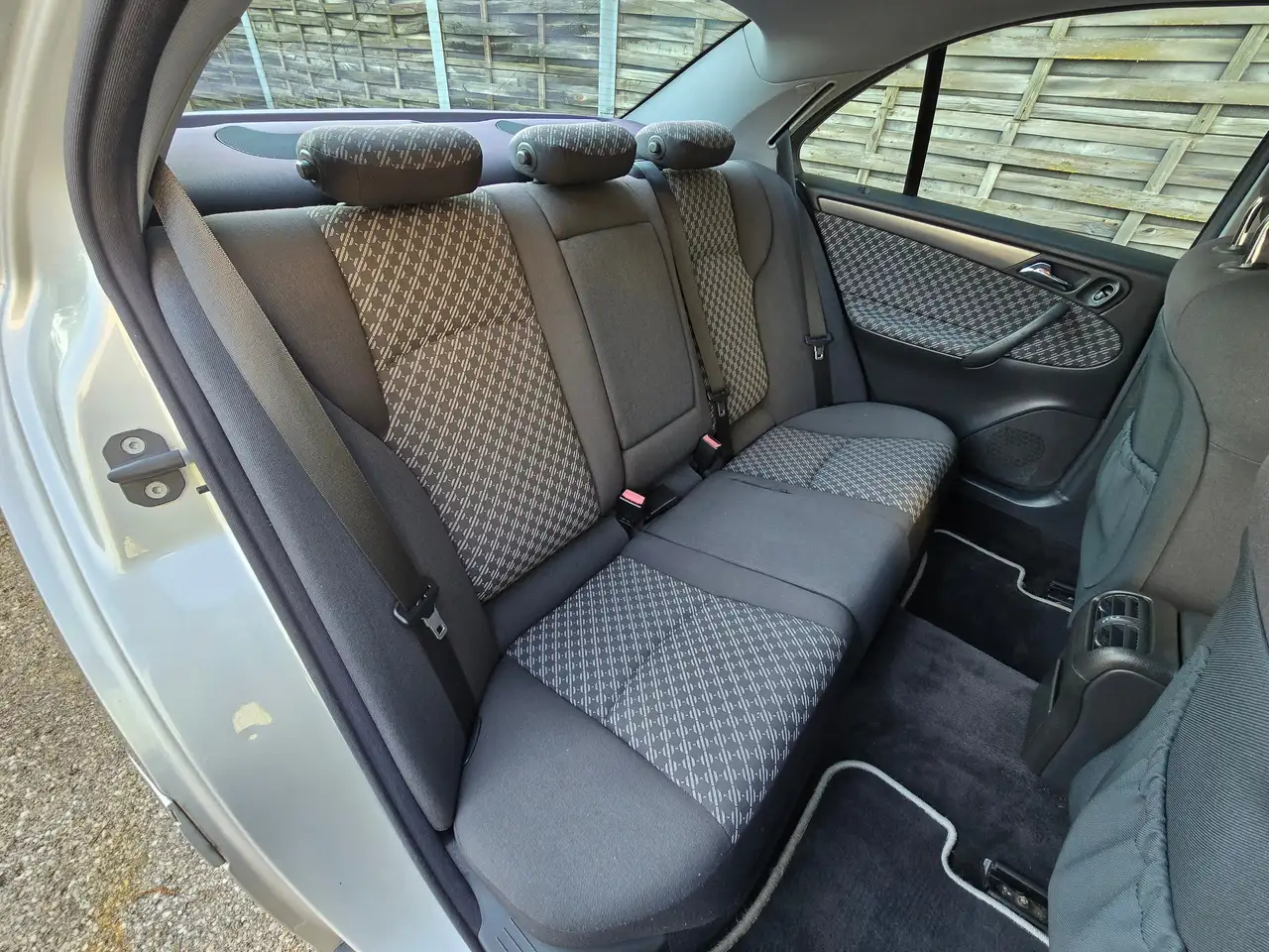 Mercedes-Benz C 220 Elegance CDI Top – Bild 22