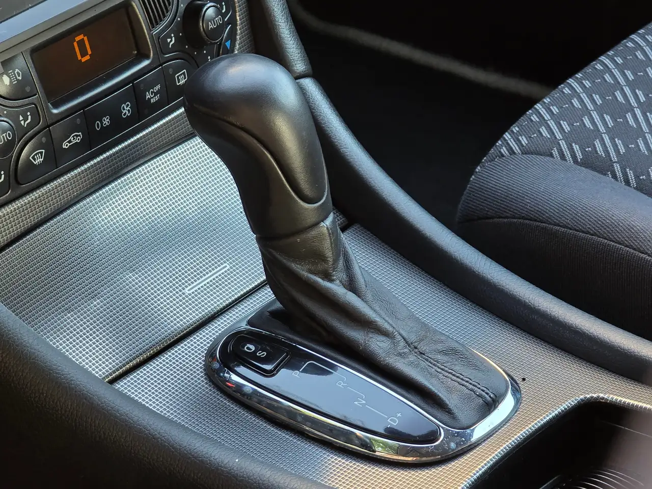 Mercedes-Benz C 220 Elegance CDI Top – Bild 16