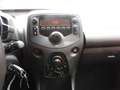 Toyota Aygo 1.0 VVT-i x-now AIRCO,LED, 2 EIGENAAR !! Rot - thumbnail 11