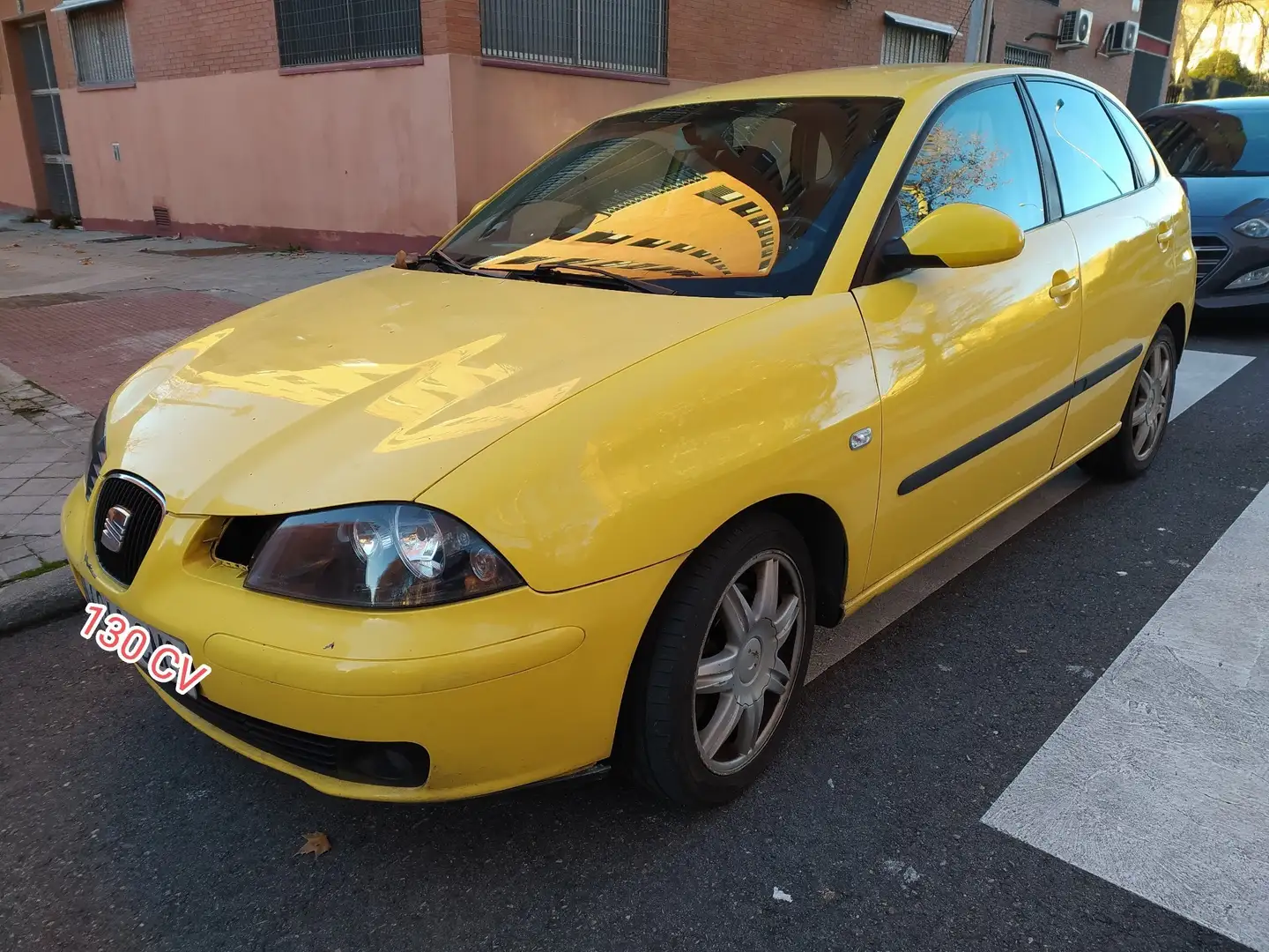 SEAT Ibiza 1.9 TDi Sport 130 Amarillo - 1