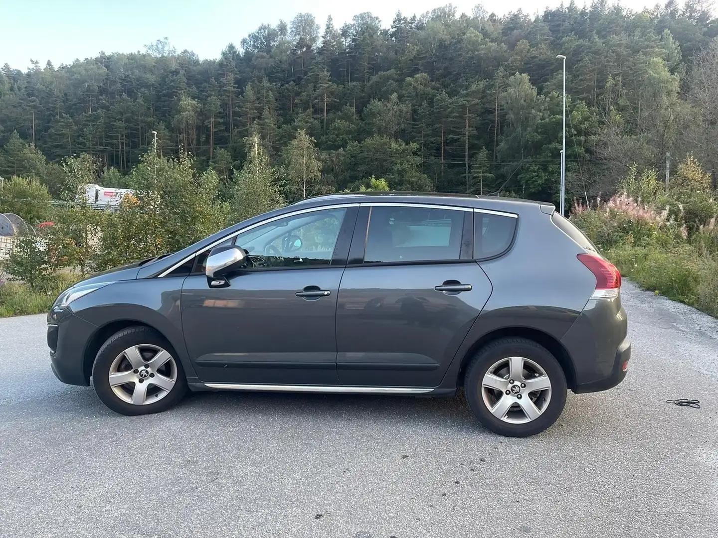 Peugeot 3008 3008 e-HDi 115 ETG6 Grau - 2