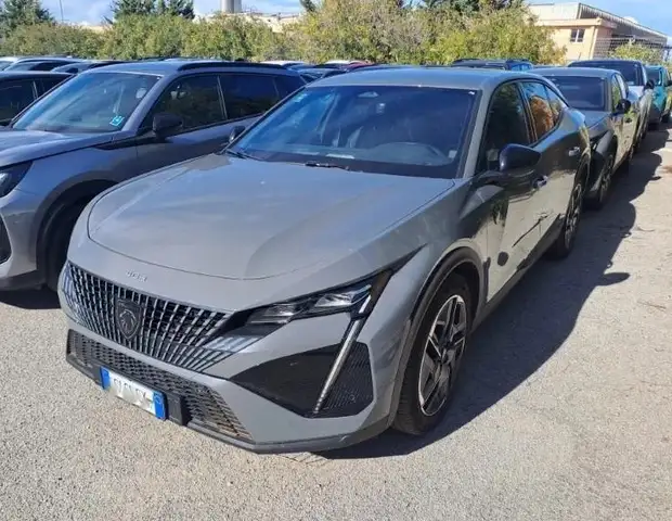 Peugeot 408 1.2 hybrid GT 145cv e-dsc6