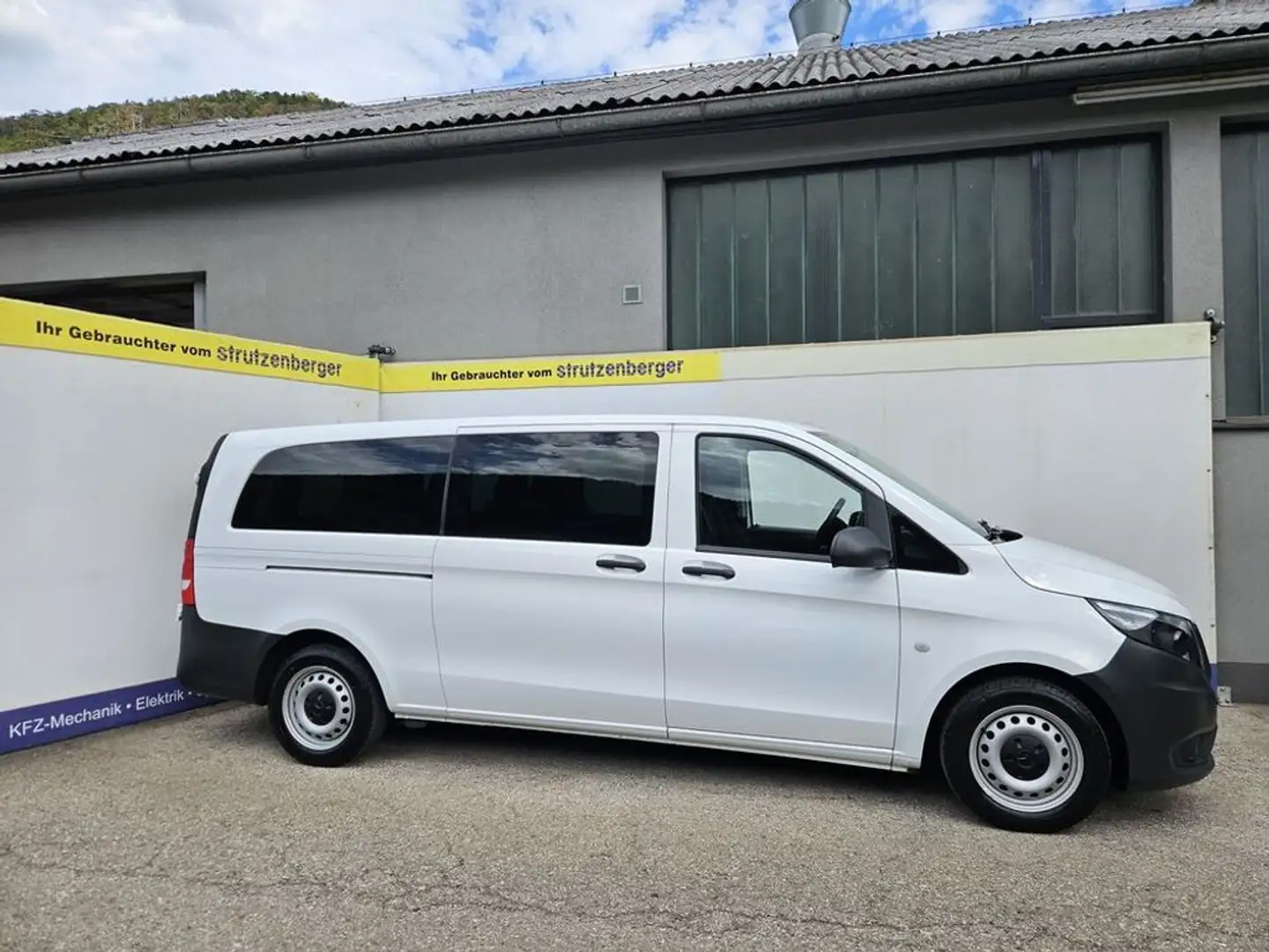 Mercedes-Benz Vito 114 CDI extralang Flügeltüren 100KW Weiß - 1
