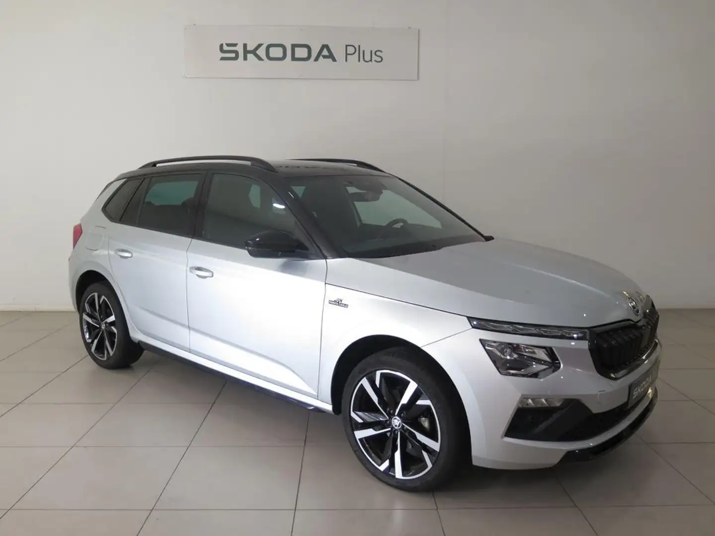 Skoda Kamiq 1.5 TSI Monte Carlo DSG7 110kW Silber - 1