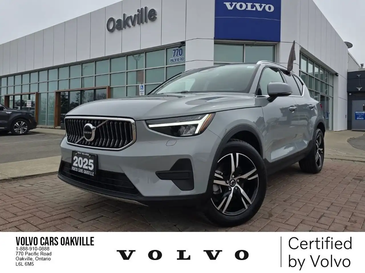 2025 Volvo XC40