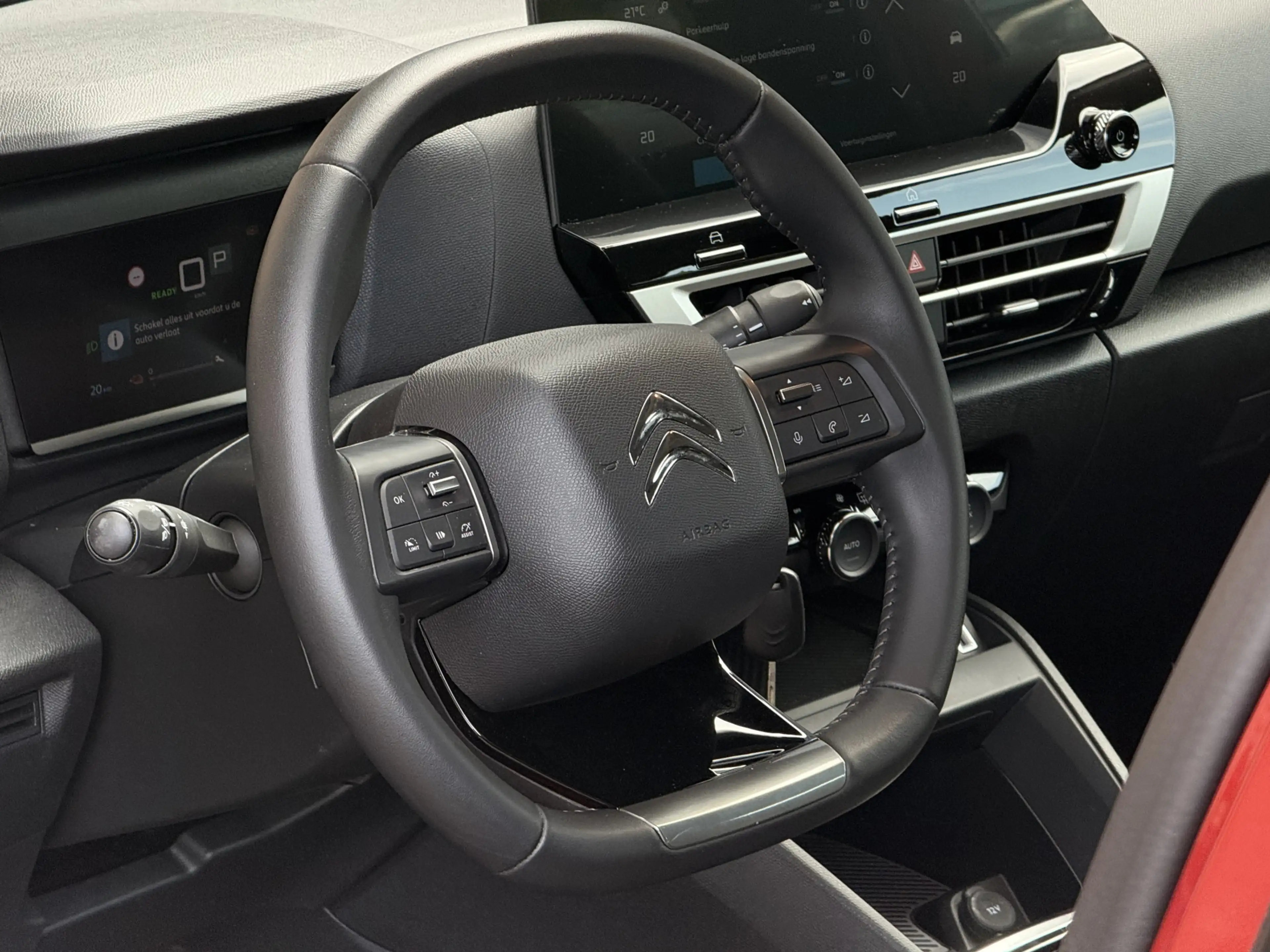 Citroen E-C4 Electric You 50 kWh Camera / Carplay / SOH 97% — photo 7