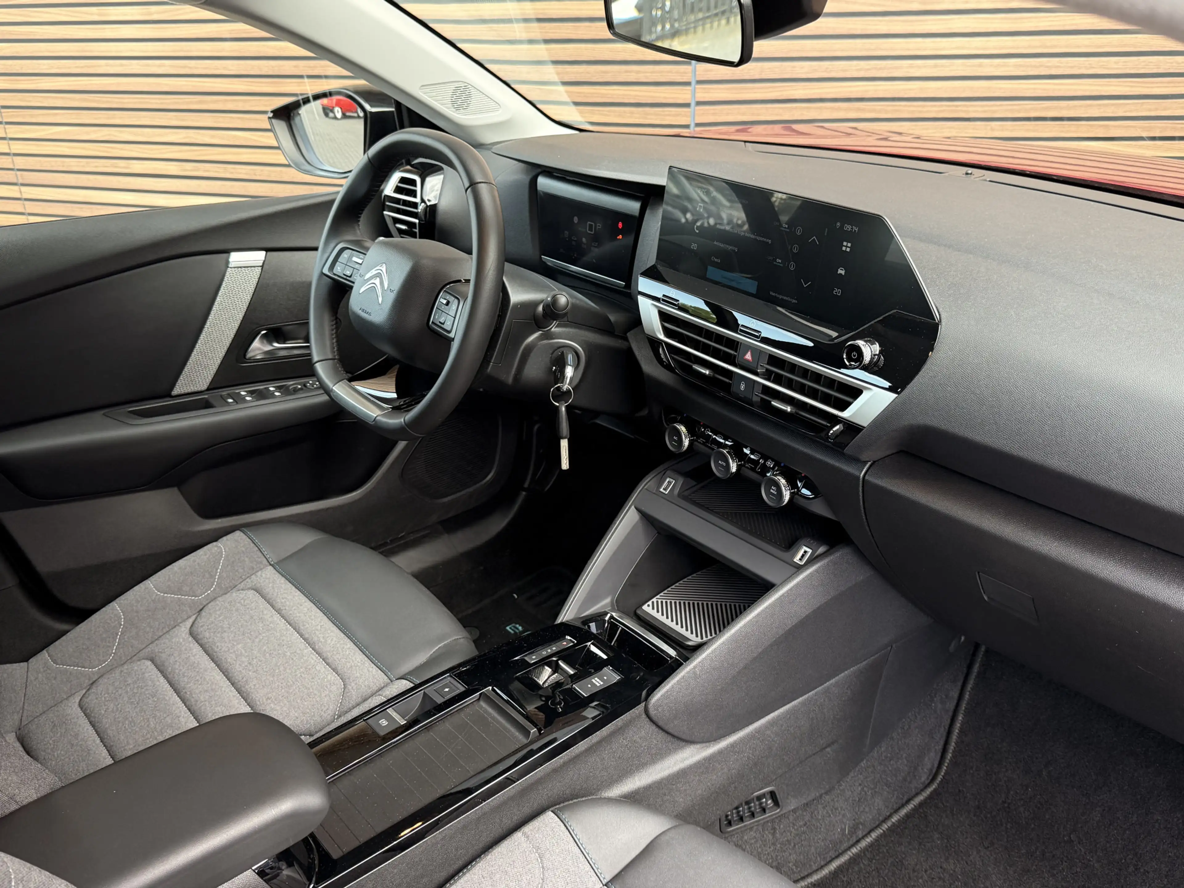 Citroen E-C4 Electric You 50 kWh Camera / Carplay / SOH 97% — photo 4