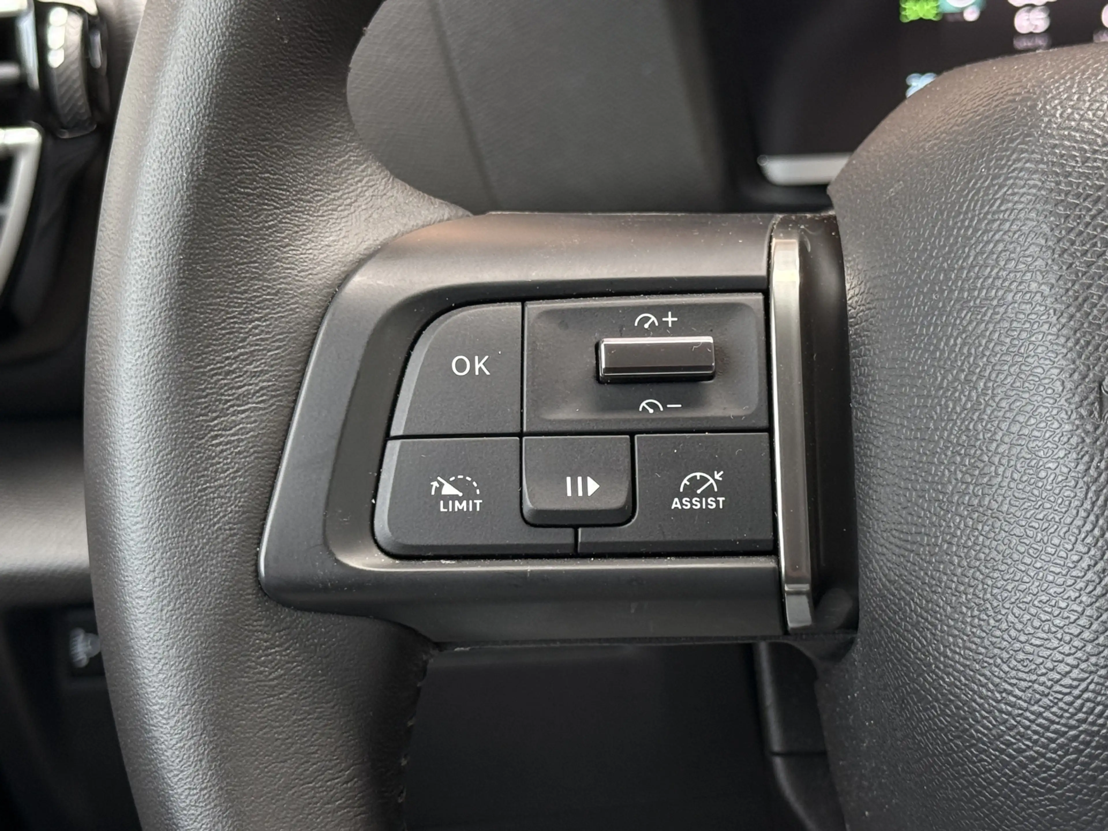 Citroen E-C4 Electric You 50 kWh Camera / Carplay / SOH 97% — photo 22