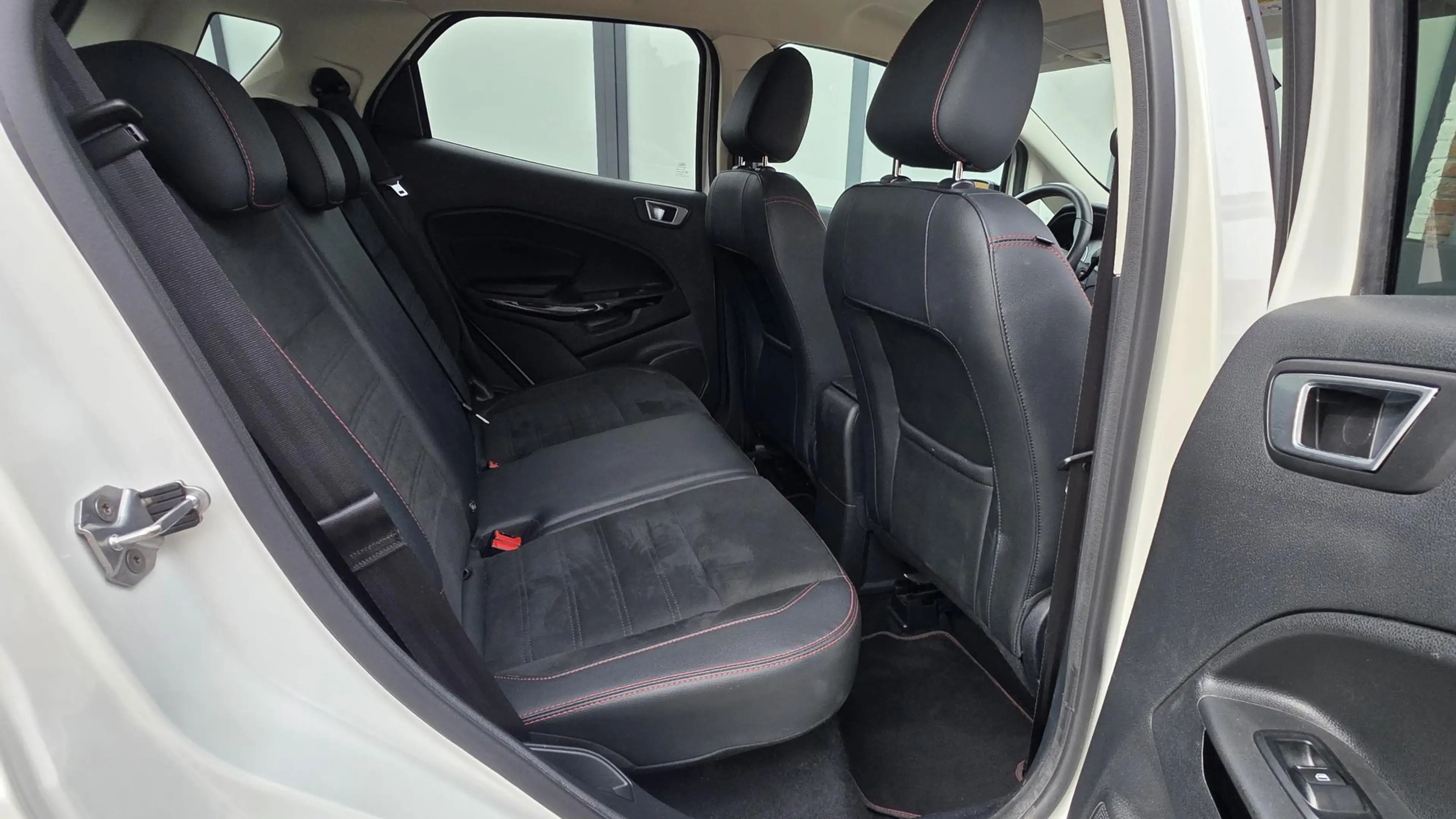 Ford EcoSport 1.0 EcoBoost ST-Line Black Navi, PDC, Camera, Bi-T — photo 26