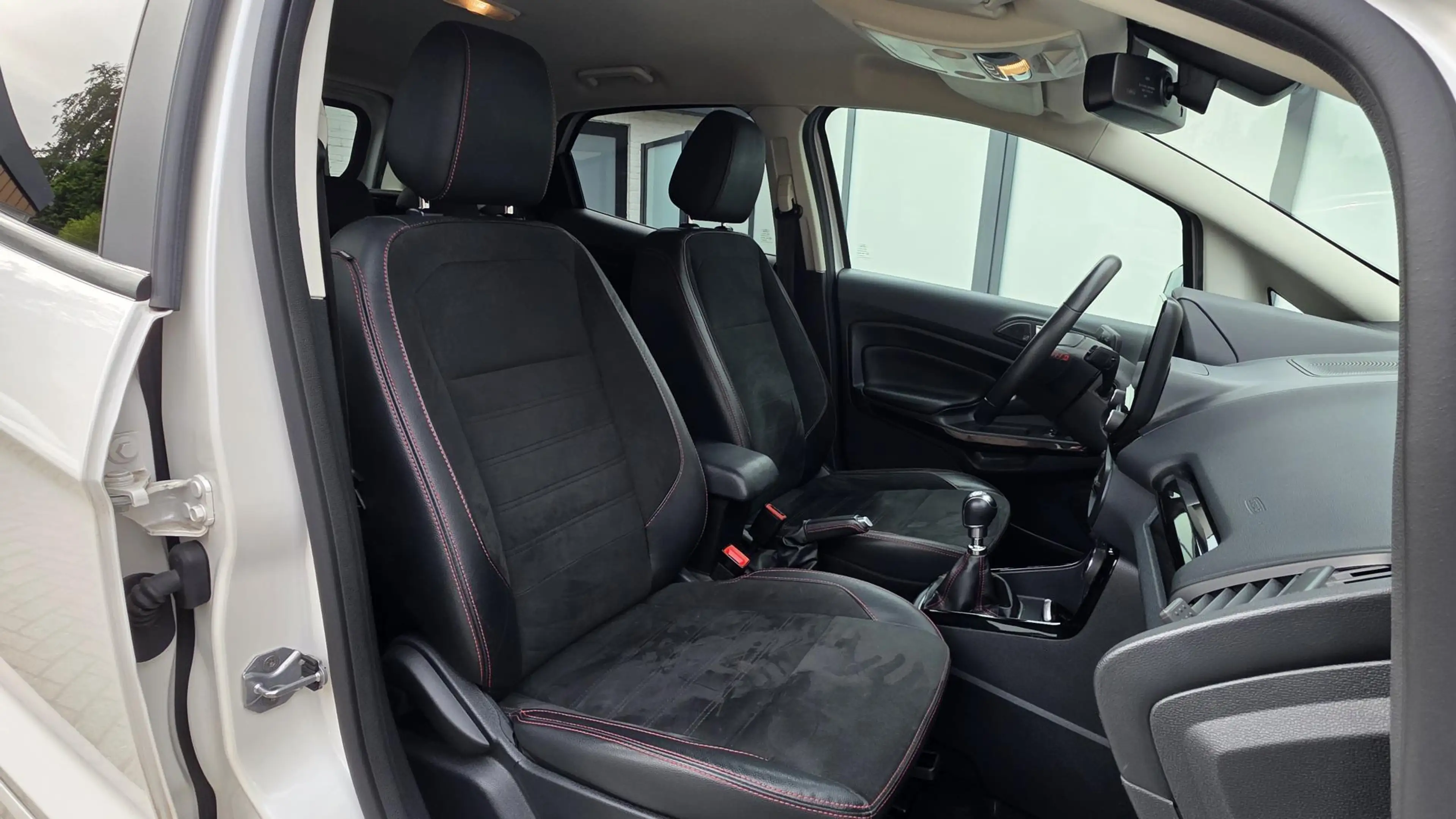 Ford EcoSport 1.0 EcoBoost ST-Line Black Navi, PDC, Camera, Bi-T — photo 27