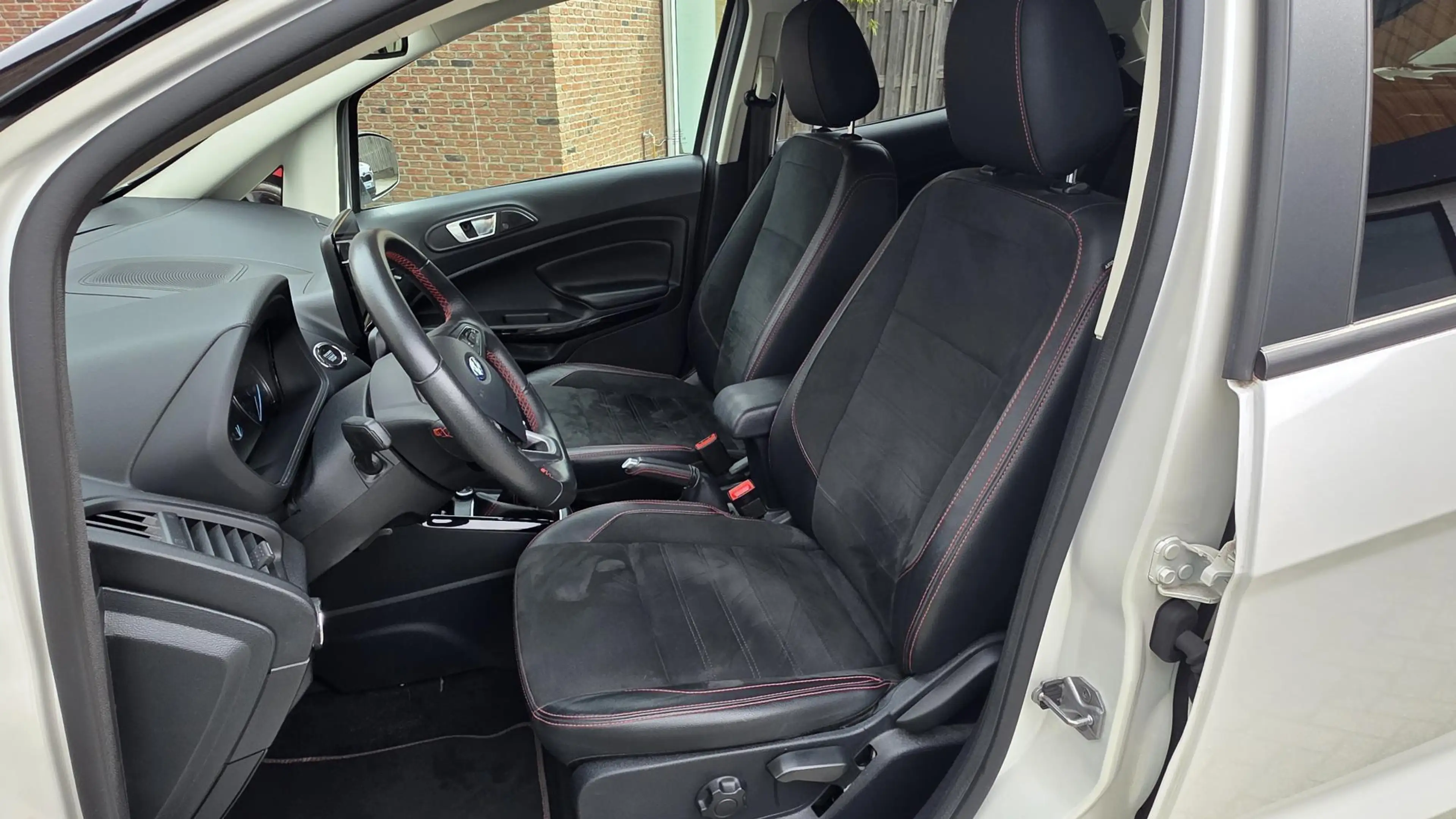 Ford EcoSport 1.0 EcoBoost ST-Line Black Navi, PDC, Camera, Bi-T — photo 12
