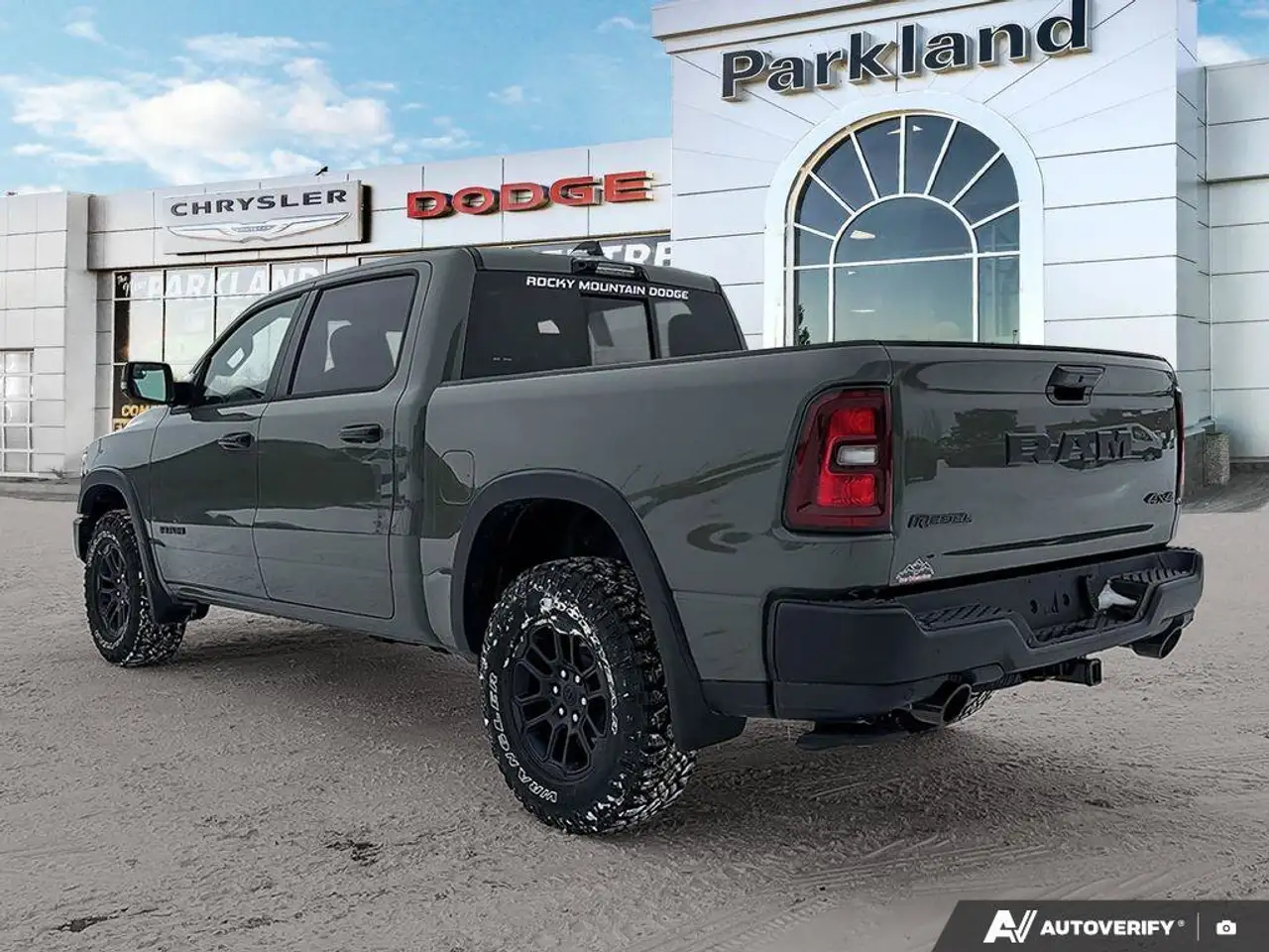 RAM 1500 снимка RAM 1500
