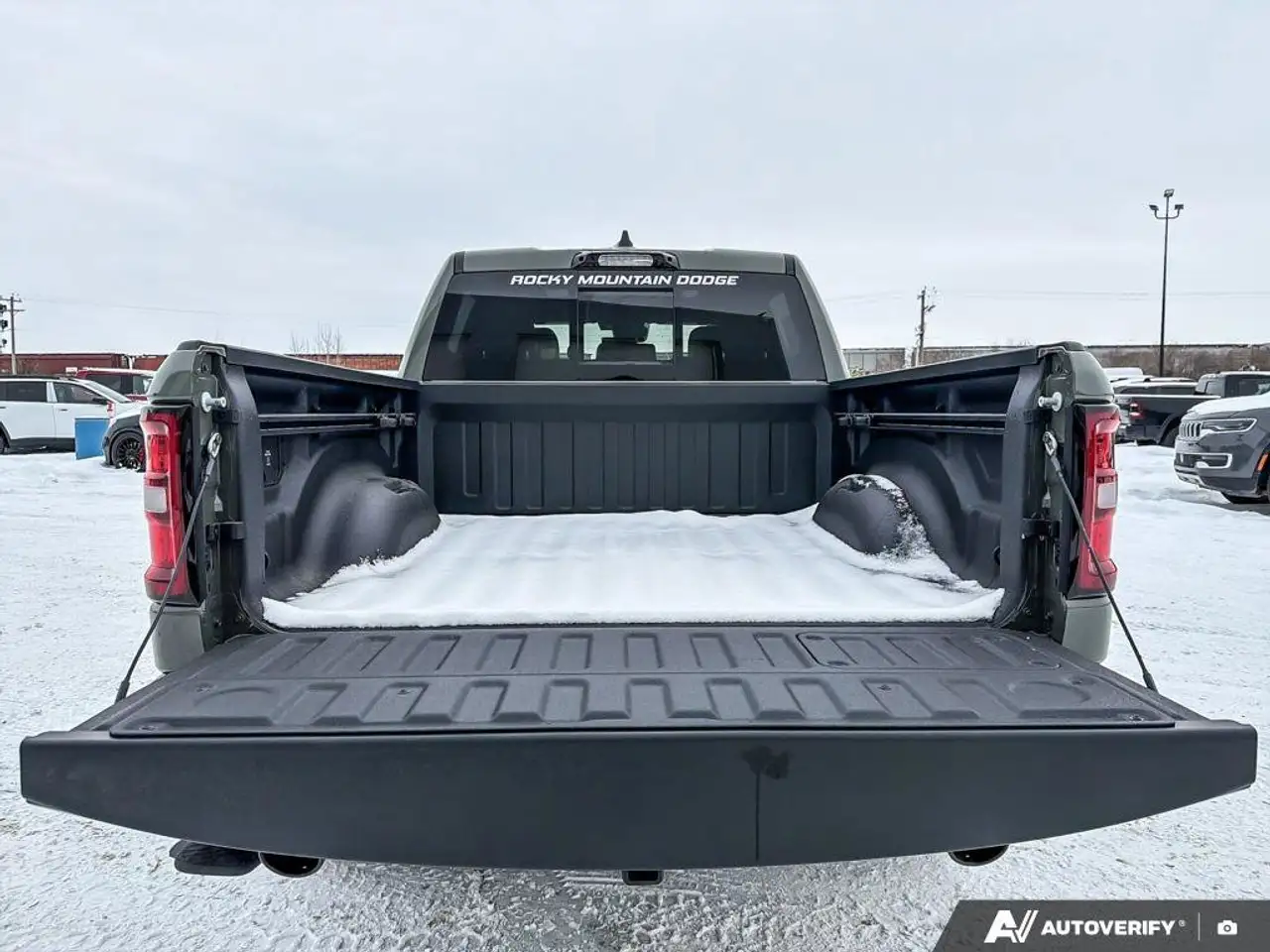 RAM 1500 снимка RAM 1500
