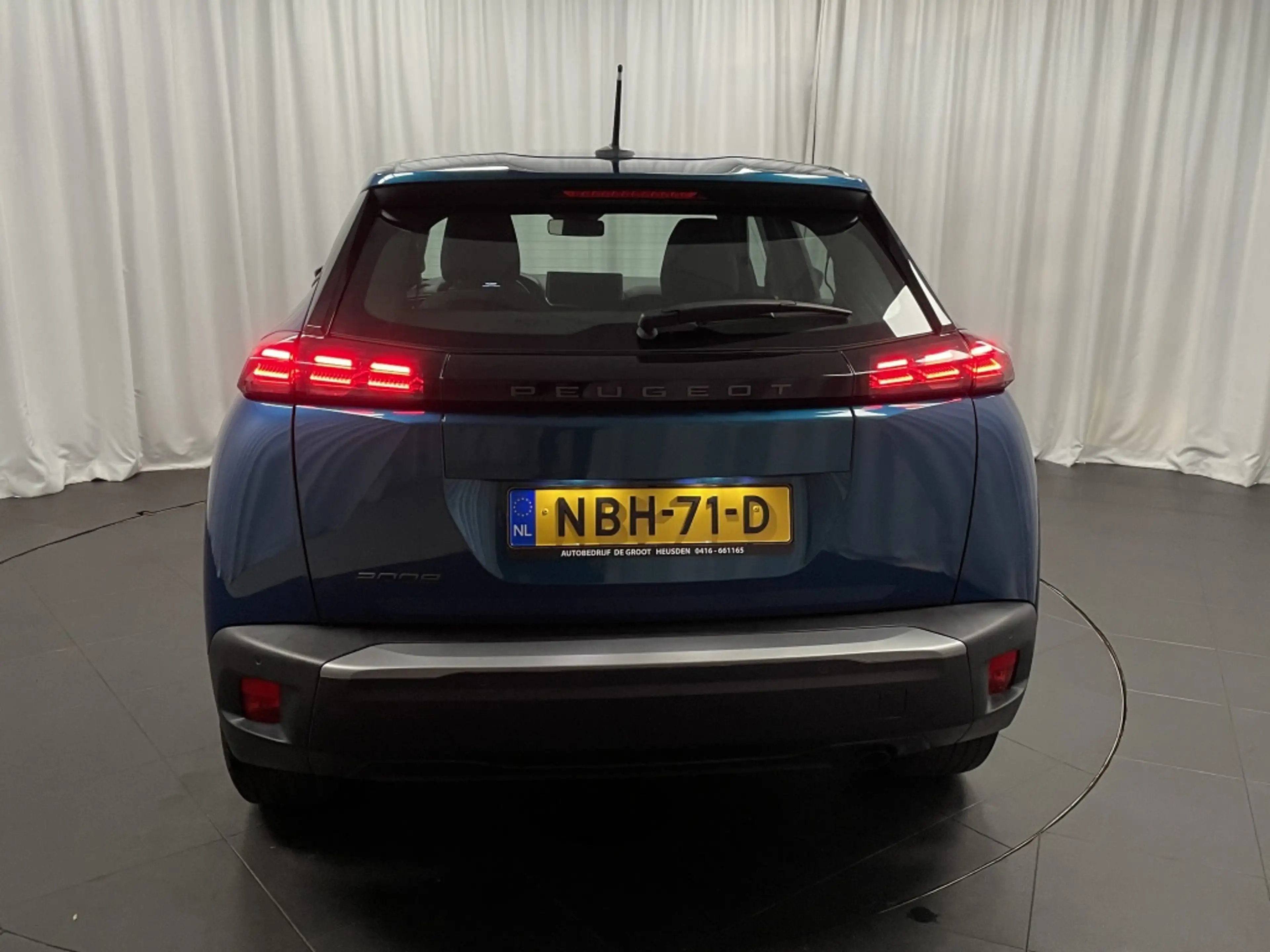 Peugeot 2008 STYLE 100pk Airco | Mirrorlink Navi | Cruise — photo 4