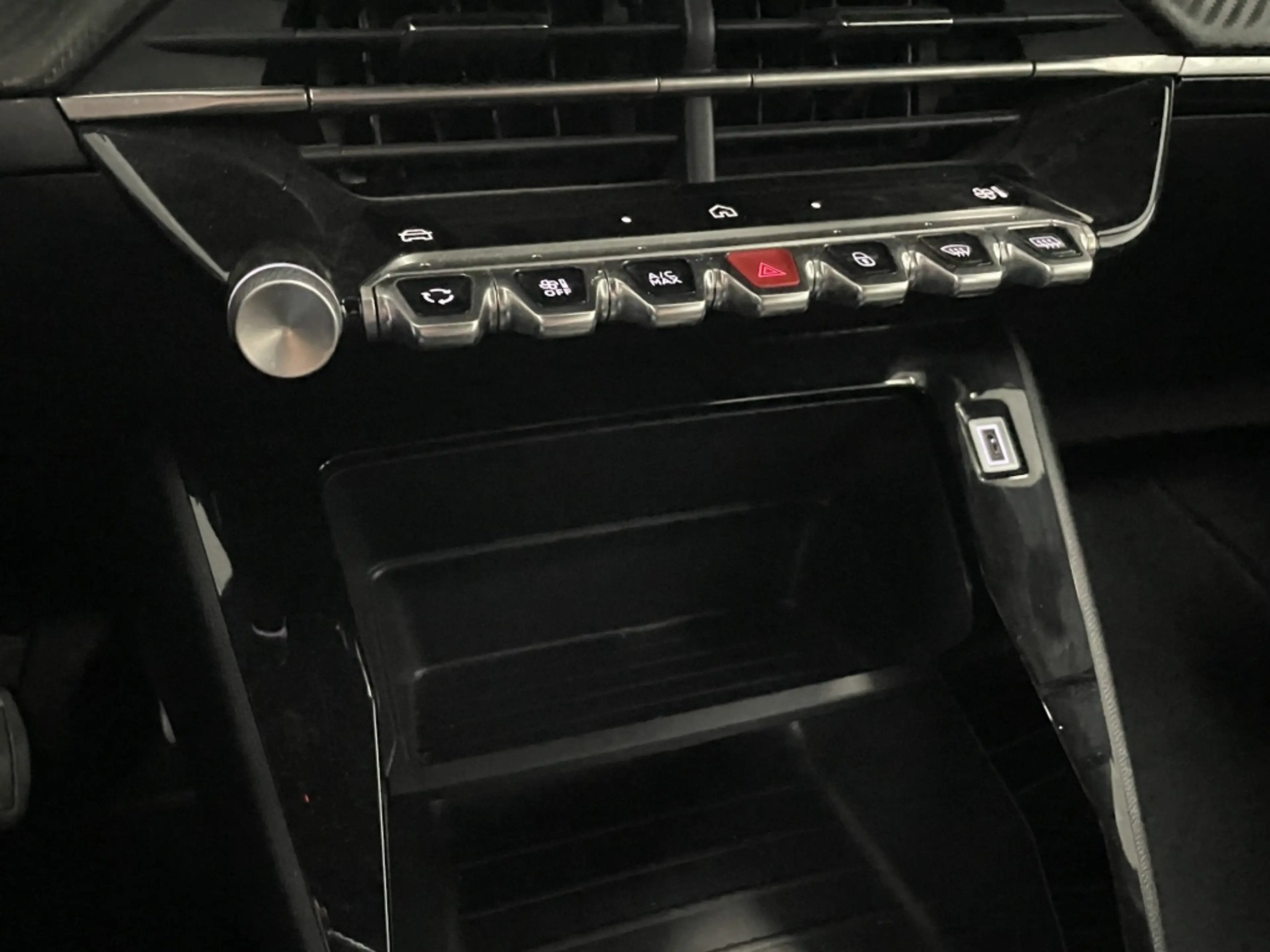 Peugeot 2008 STYLE 100pk Airco | Mirrorlink Navi | Cruise — photo 35