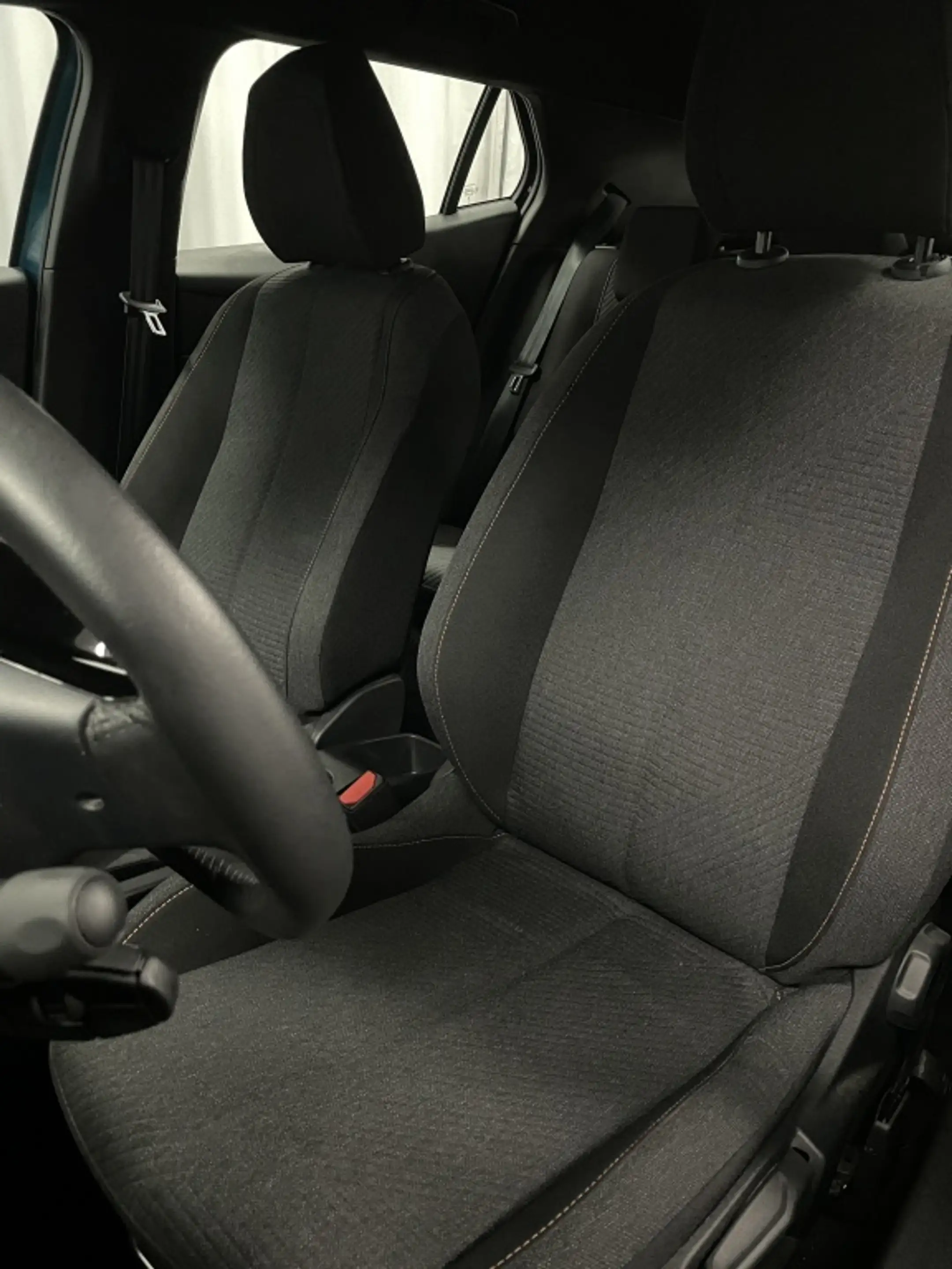 Peugeot 2008 STYLE 100pk Airco | Mirrorlink Navi | Cruise — photo 26
