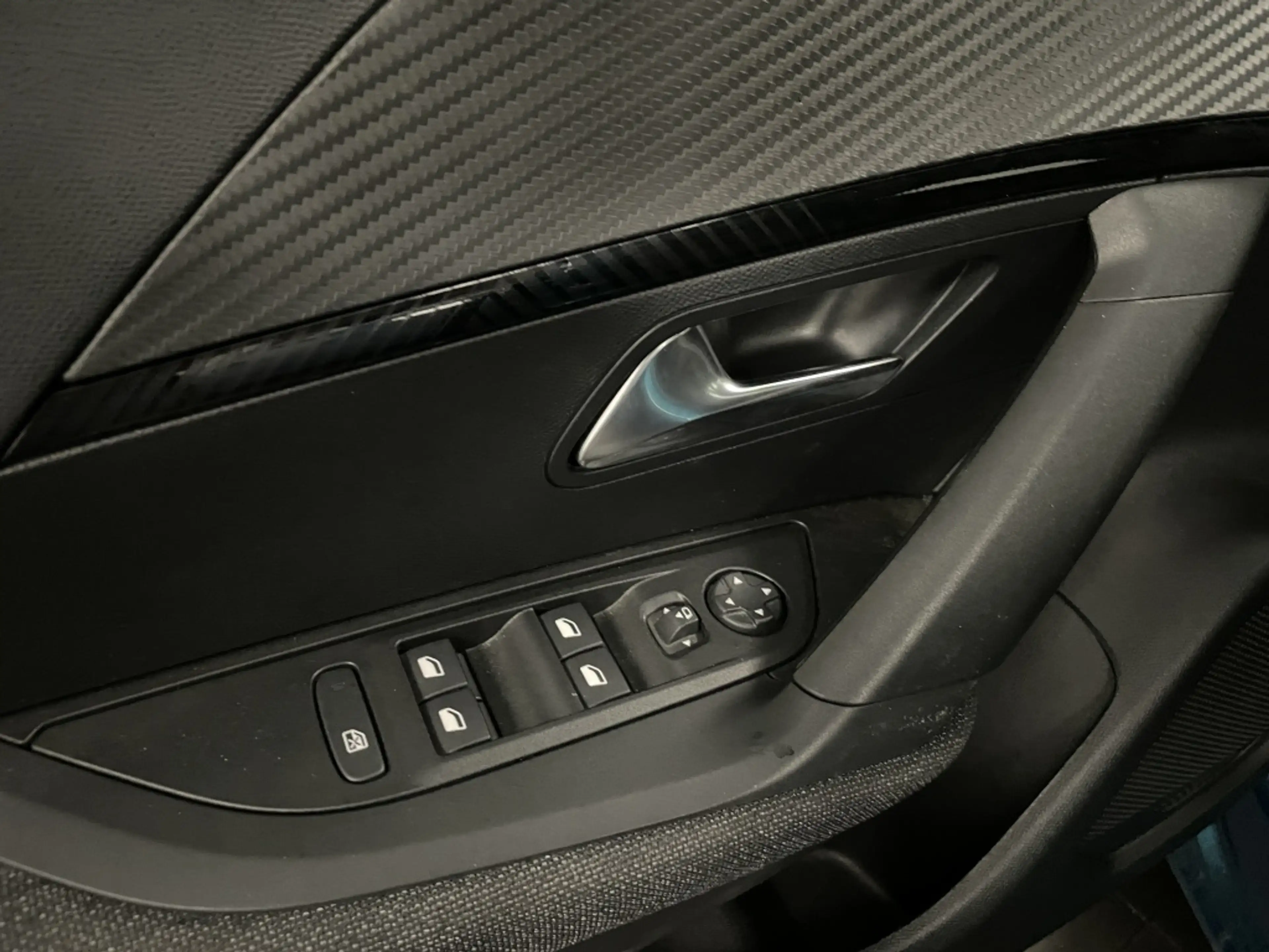 Peugeot 2008 STYLE 100pk Airco | Mirrorlink Navi | Cruise — photo 27