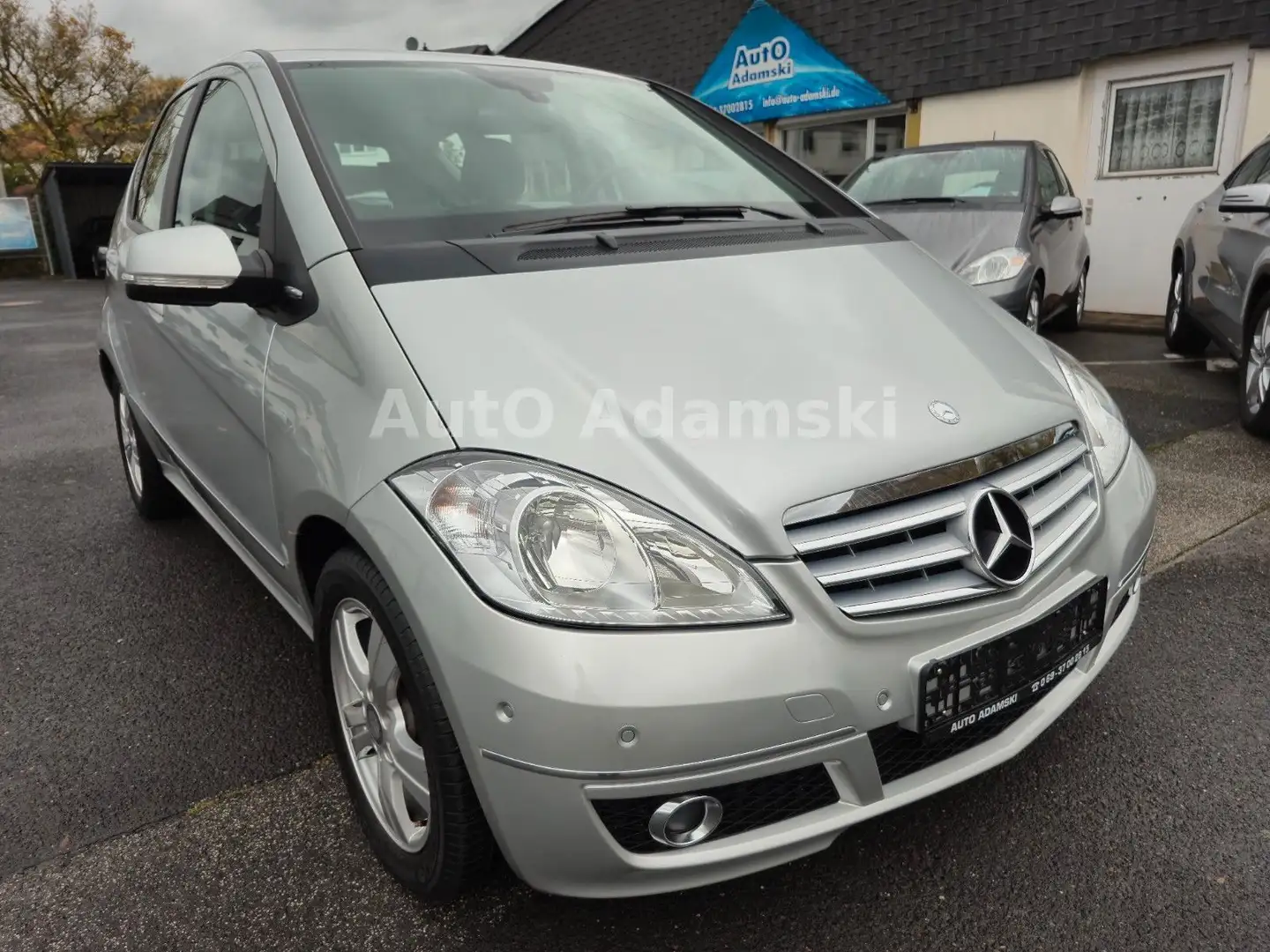 Mercedes-Benz A 160 Autotronic Avantgarde Parkassistent 73tkm Silber - 2