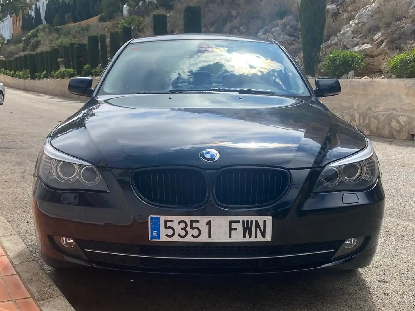 BMW 520 520d Aut. Siyah - 1