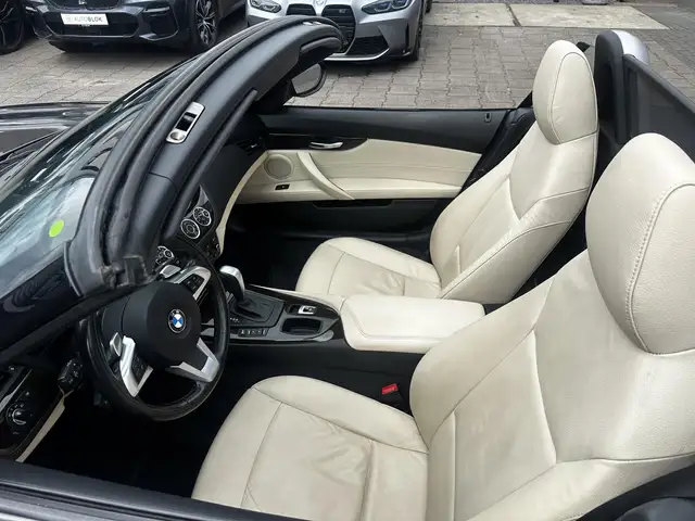 BMW Z4 view 8