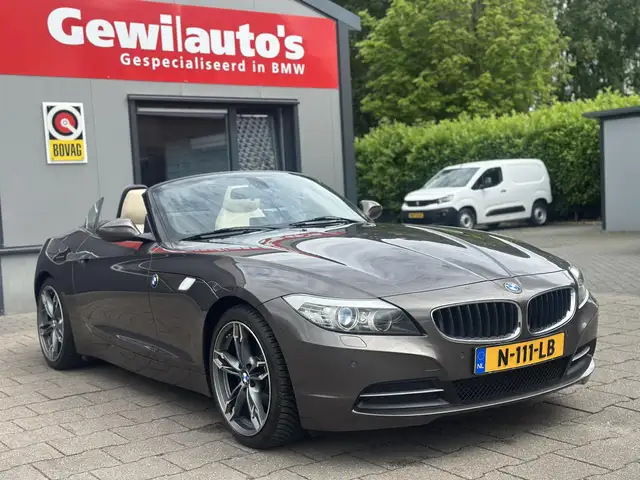 BMW Z4 view 3