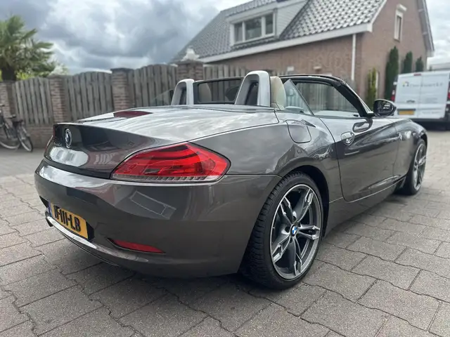BMW Z4 view 16