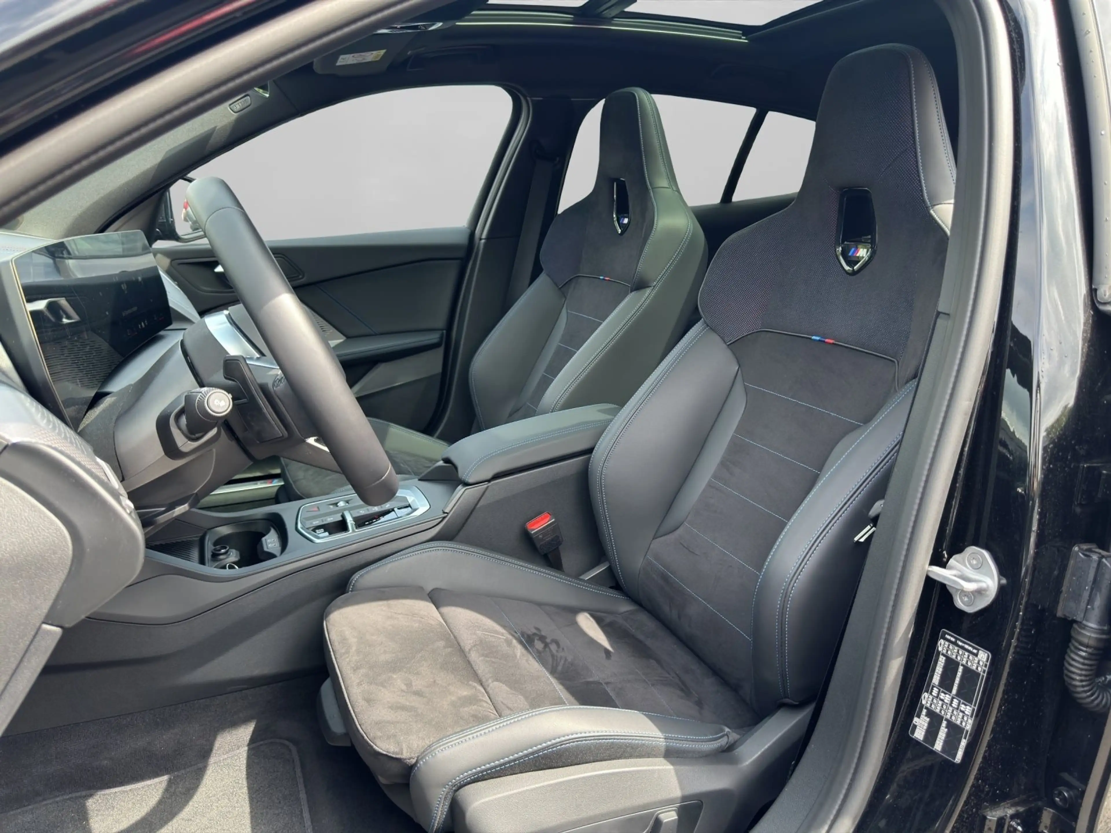 BMW 118 d Hatch M Sportpaket Pano Head-Up RFK 360° LED Shz — photo 7