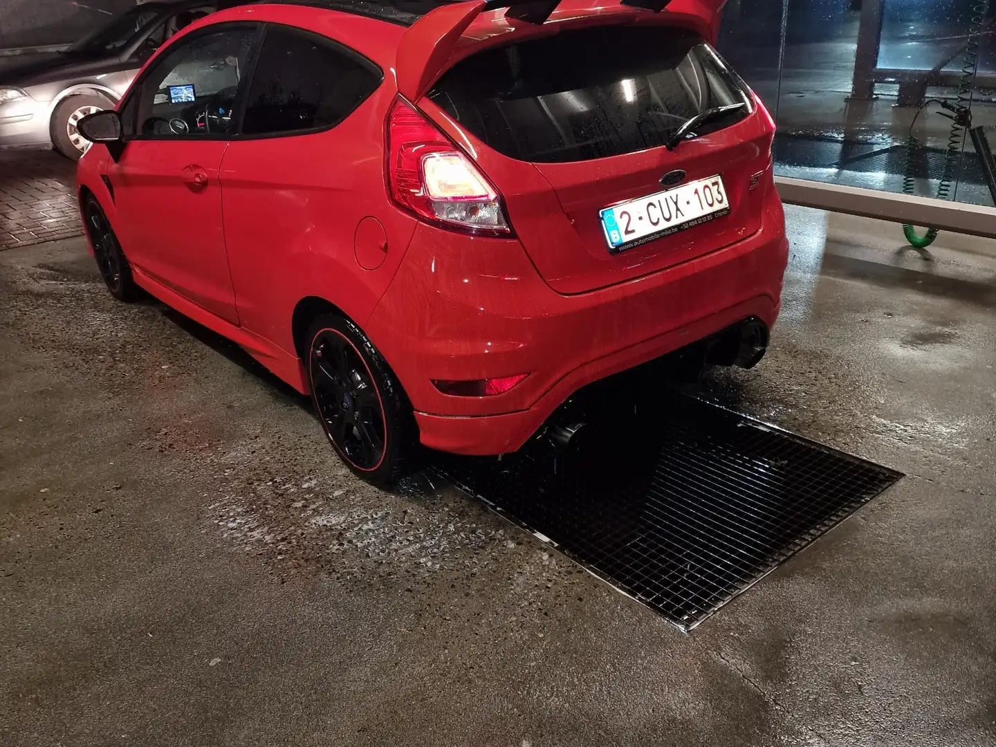 Ford Fiesta 1.6 EcoBoost ST1 Rood - 2