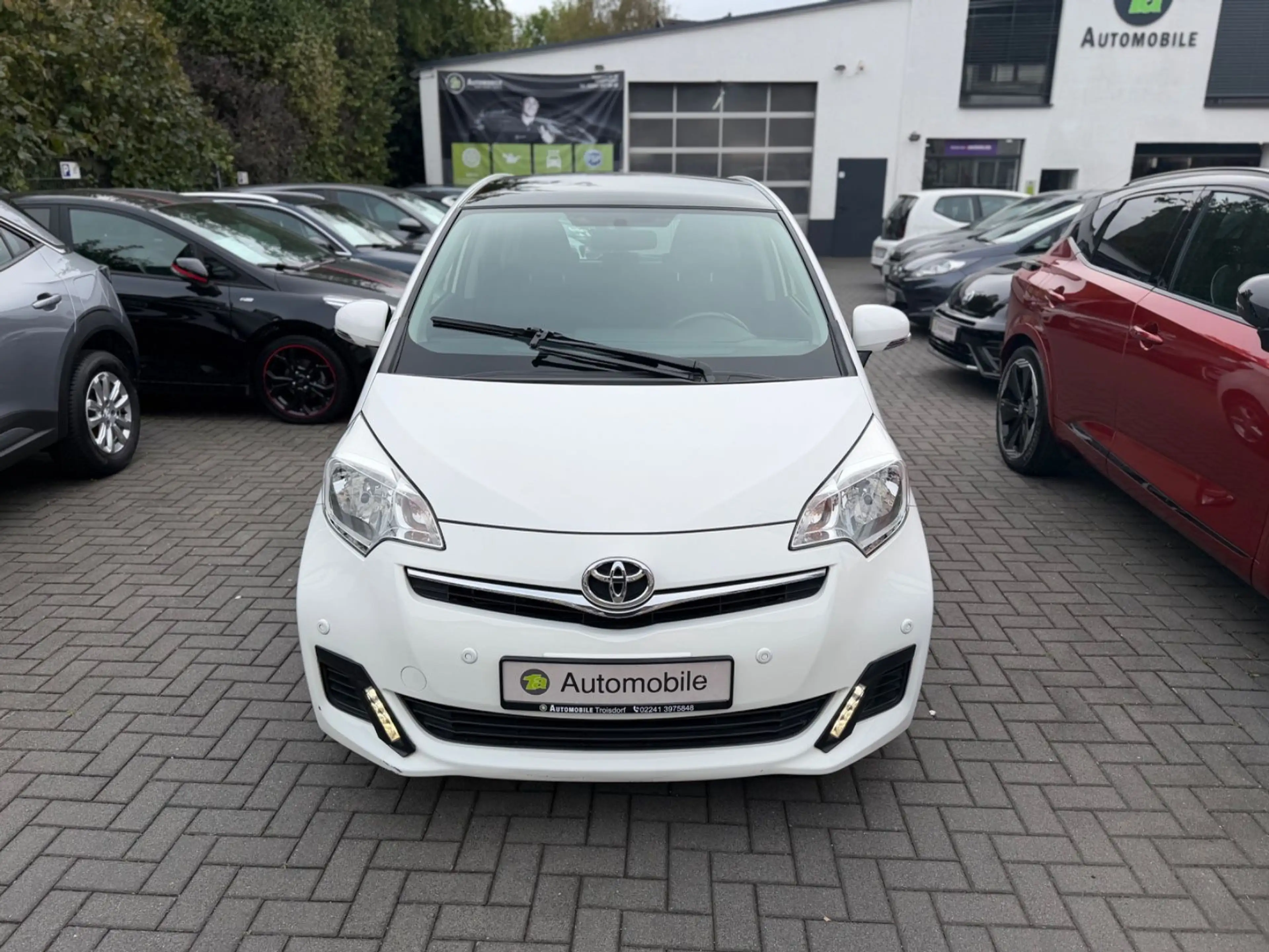 Toyota Verso-S Life*NAVI*KAM*KLIMA*AUTO*PANO*1.HAND — photo 2