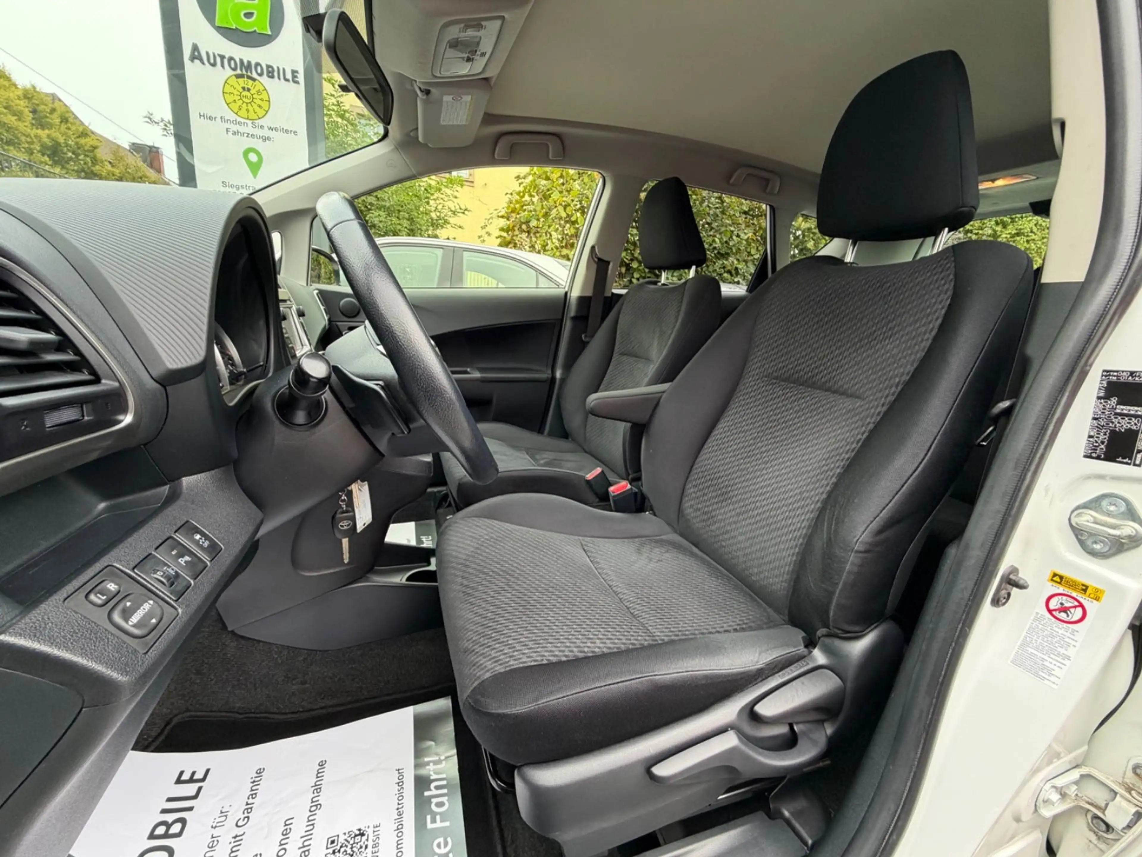 Toyota Verso-S Life*NAVI*KAM*KLIMA*AUTO*PANO*1.HAND — photo 14
