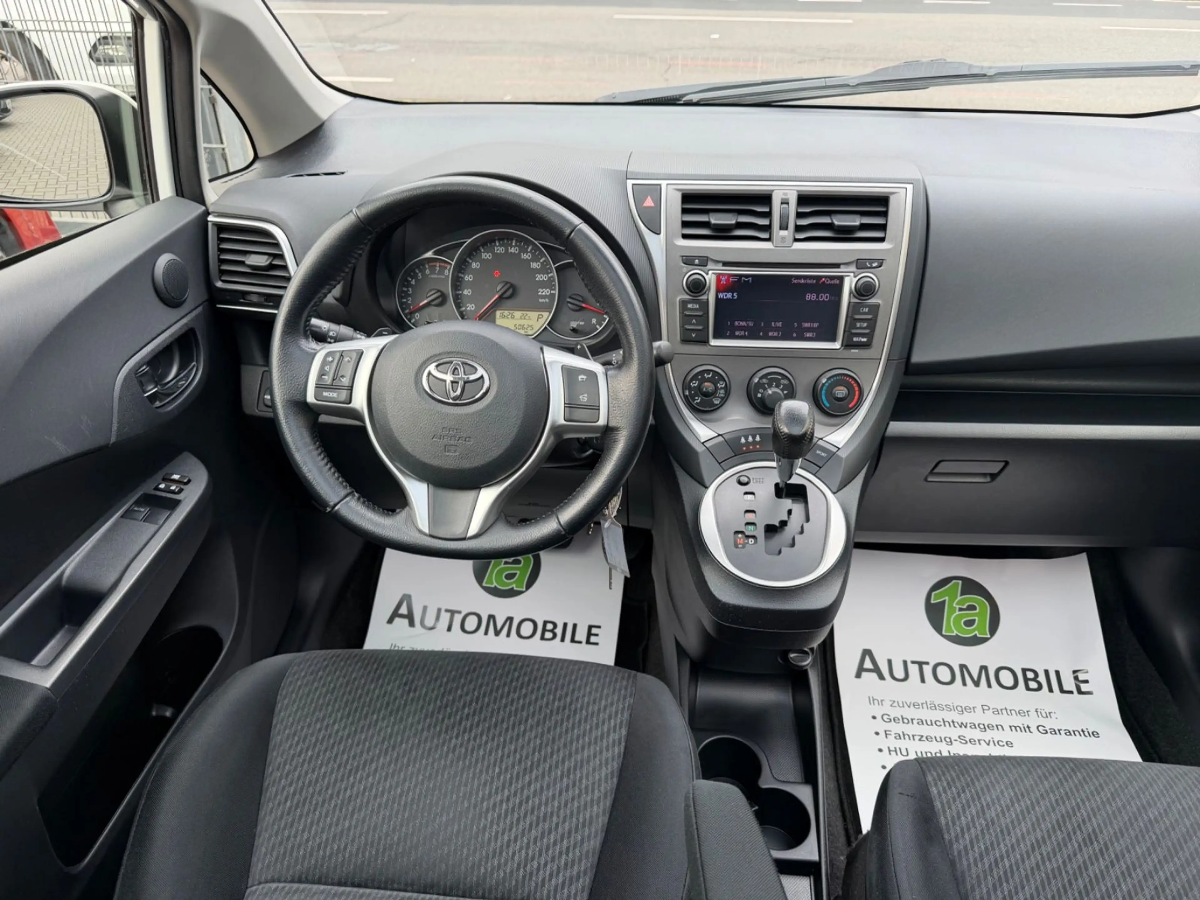 Toyota Verso-S Life*NAVI*KAM*KLIMA*AUTO*PANO*1.HAND — photo 11