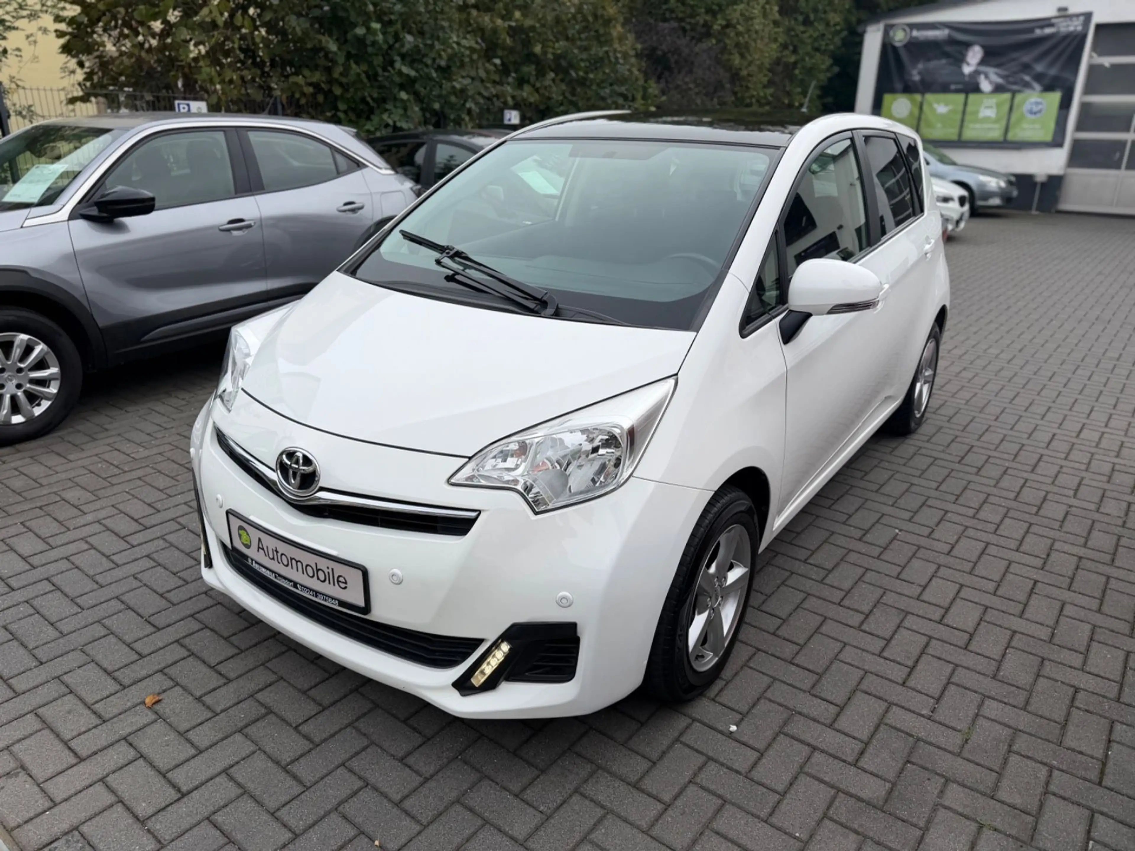 Toyota Verso-S Life*NAVI*KAM*KLIMA*AUTO*PANO*1.HAND — photo 3