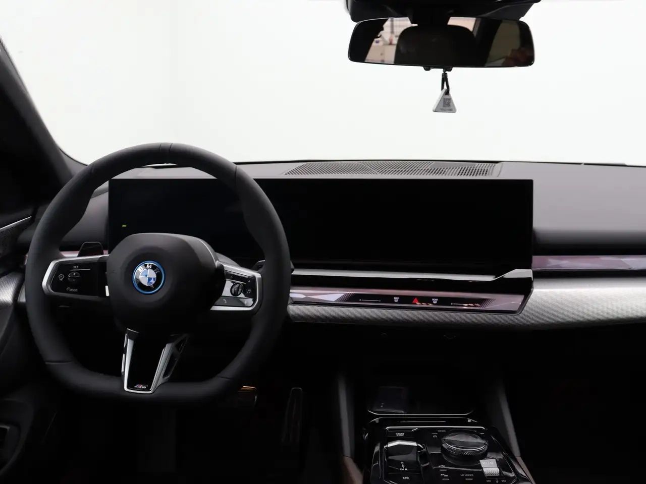 BMW i5 2026 — фото 12