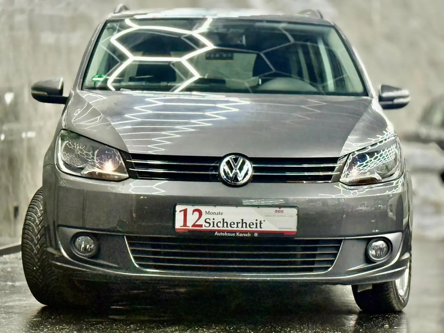 Volkswagen Touran Comfortline Gris - 2