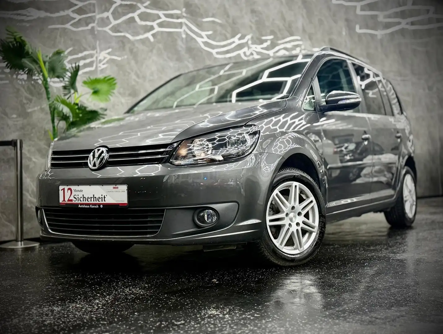Volkswagen Touran Comfortline Gris - 1