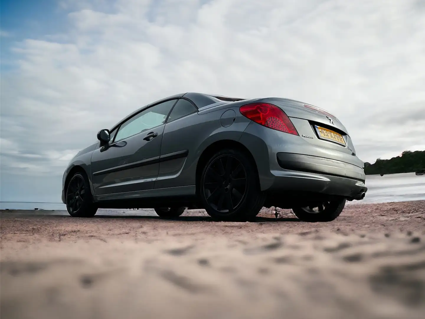 Peugeot 207 207 CC SPORT 1.6-16V TURBO srebrna - 2