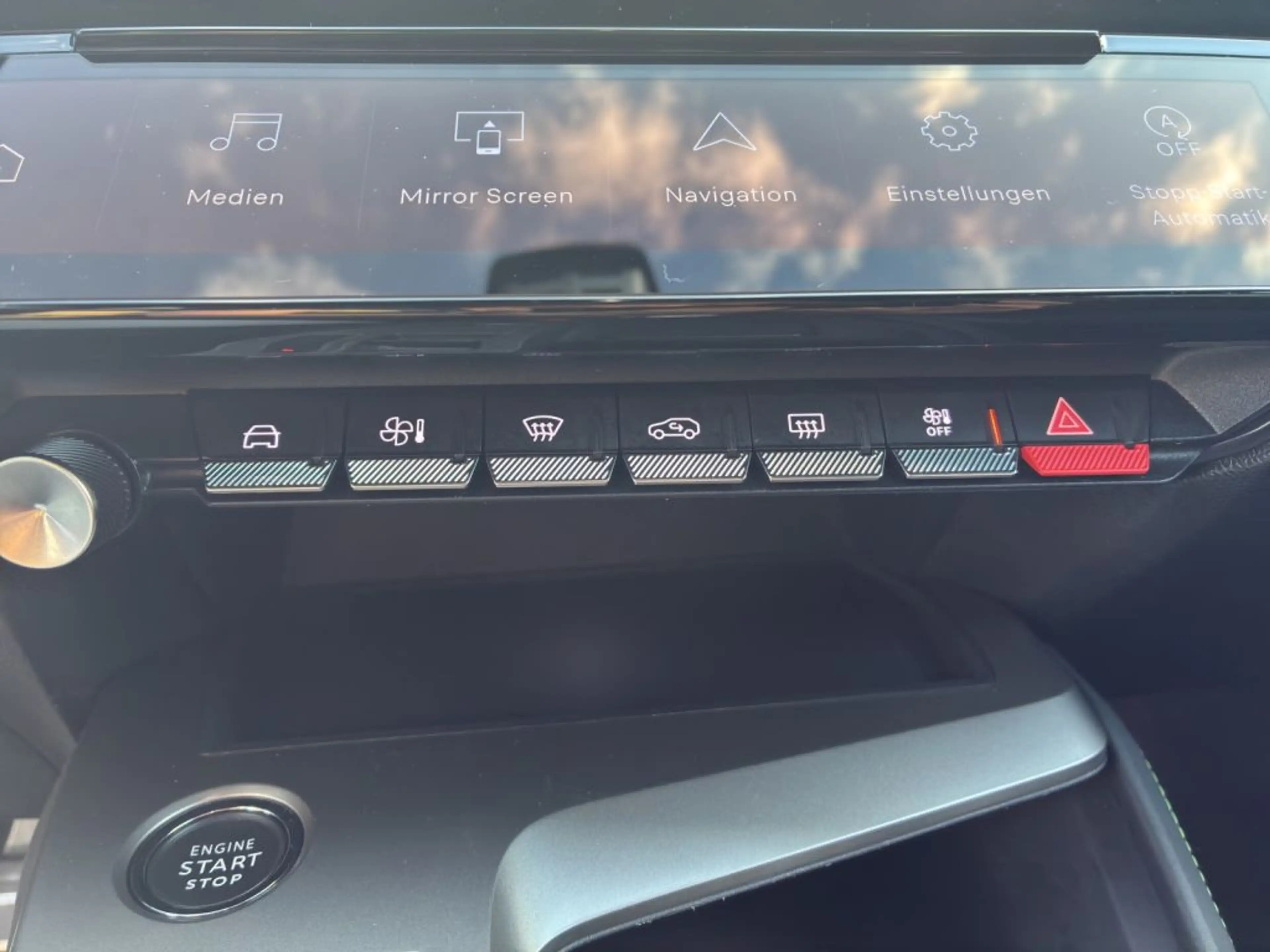 Peugeot 308 PureTech 130 EAT8 GT — photo 14