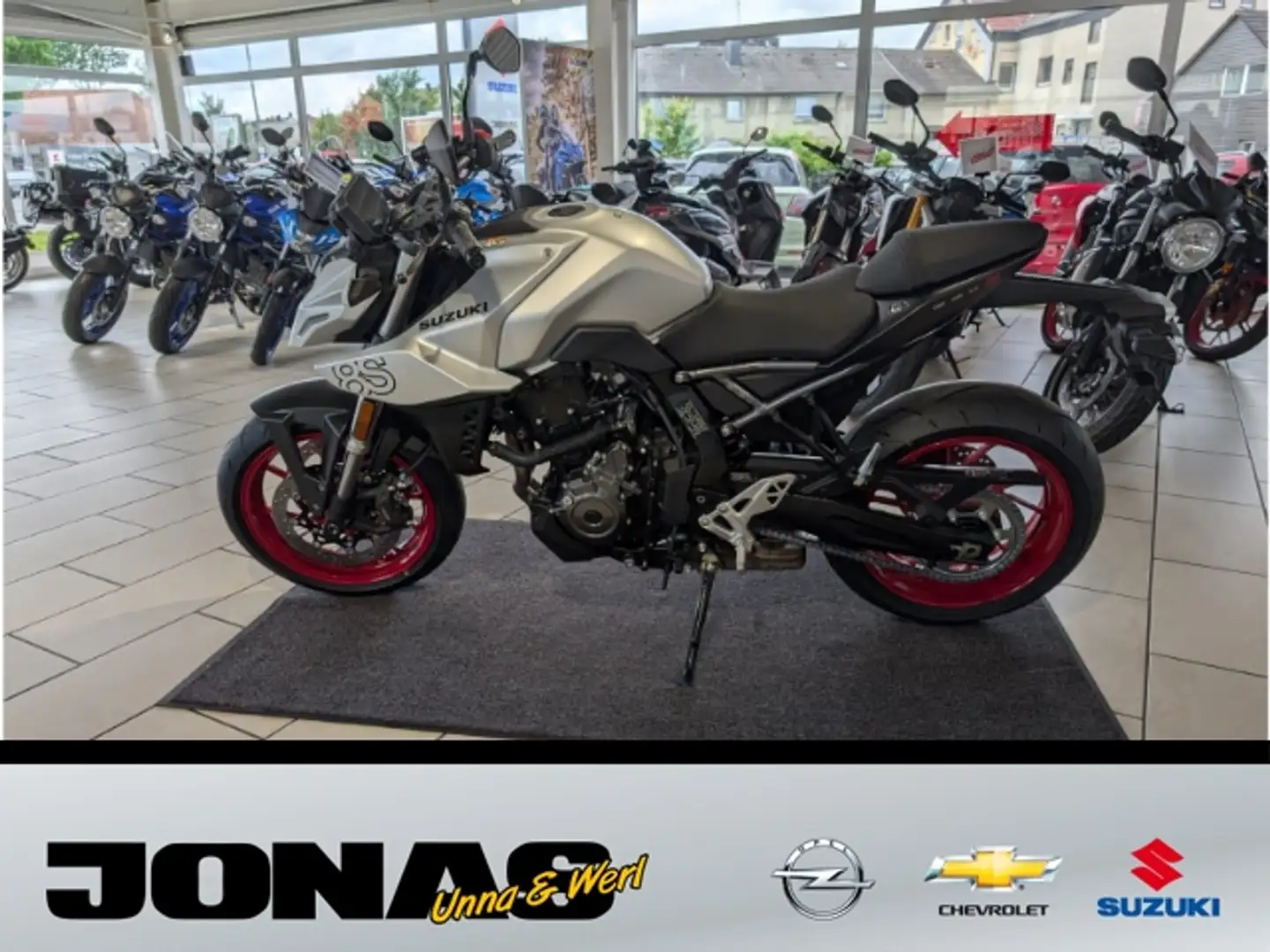 Suzuki GSX 8S In Menden bei Jonas Sofort Verfügbar Srebrny - 2